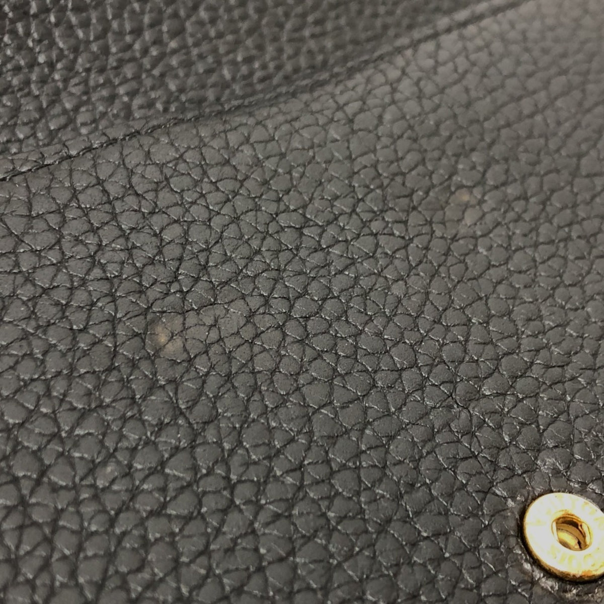 Louis Vuitton Black Leather Long Wallet (Bi-Fold) (Pre-Owned)