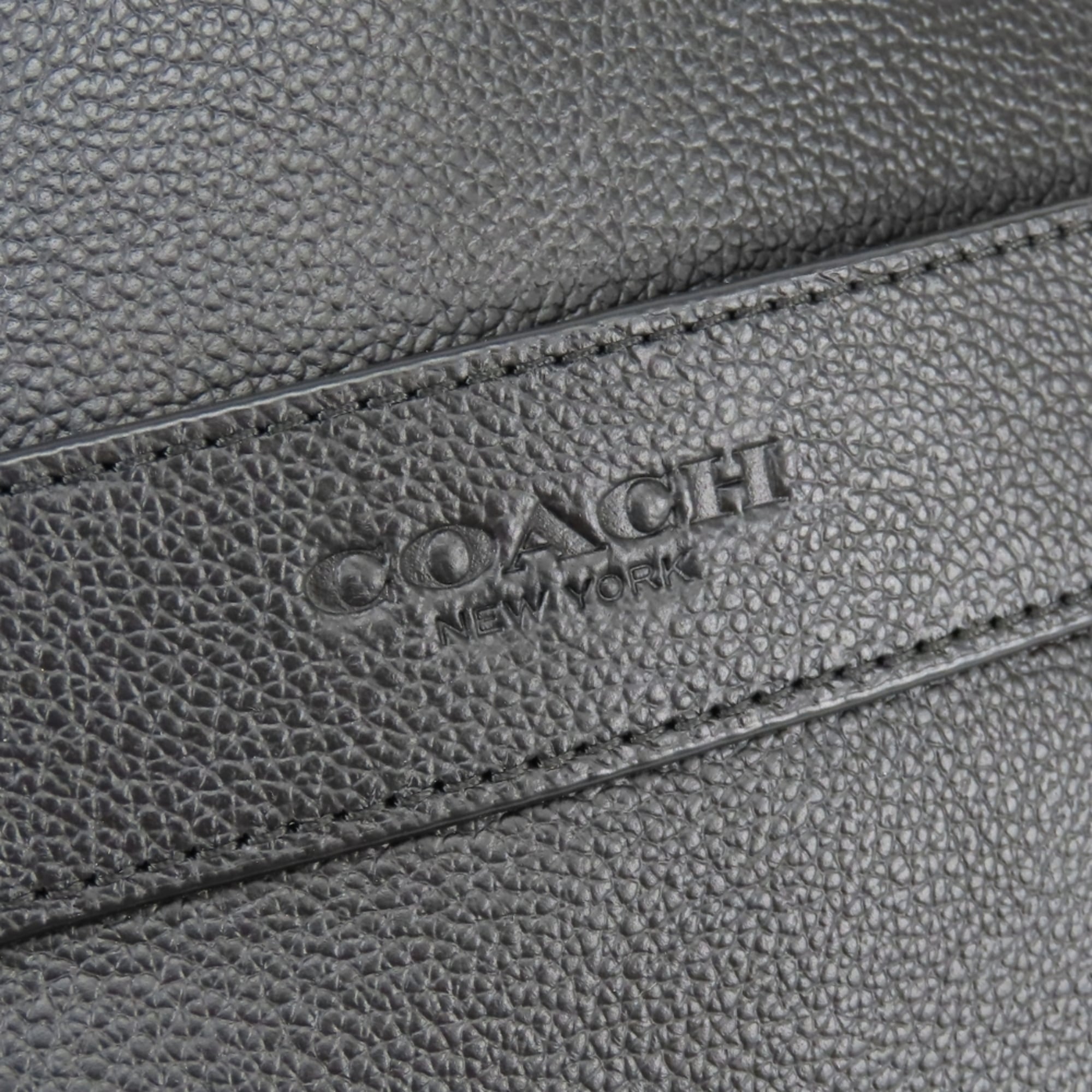 Coach Black Leather Shoulder Bag (Pre-Owned)