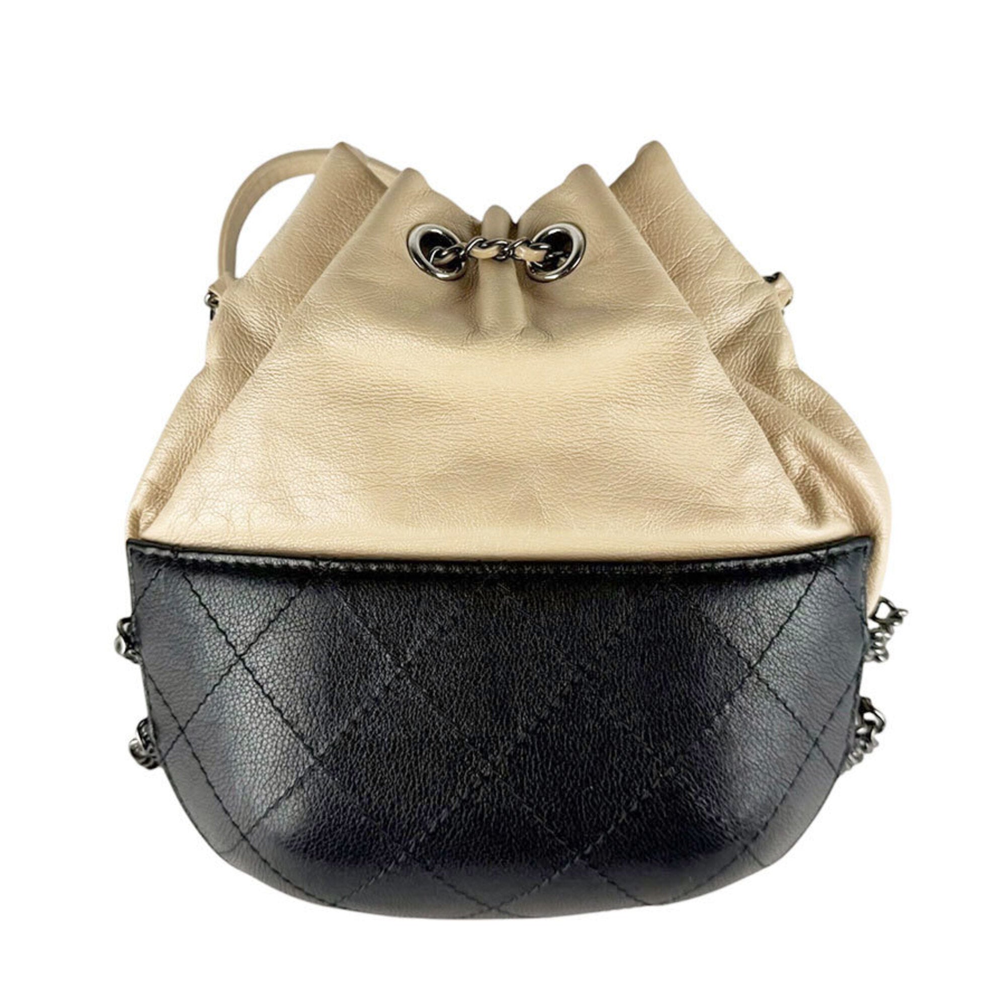 Chanel Beige Black Leather Shoulder Bag (Pre-Owned)