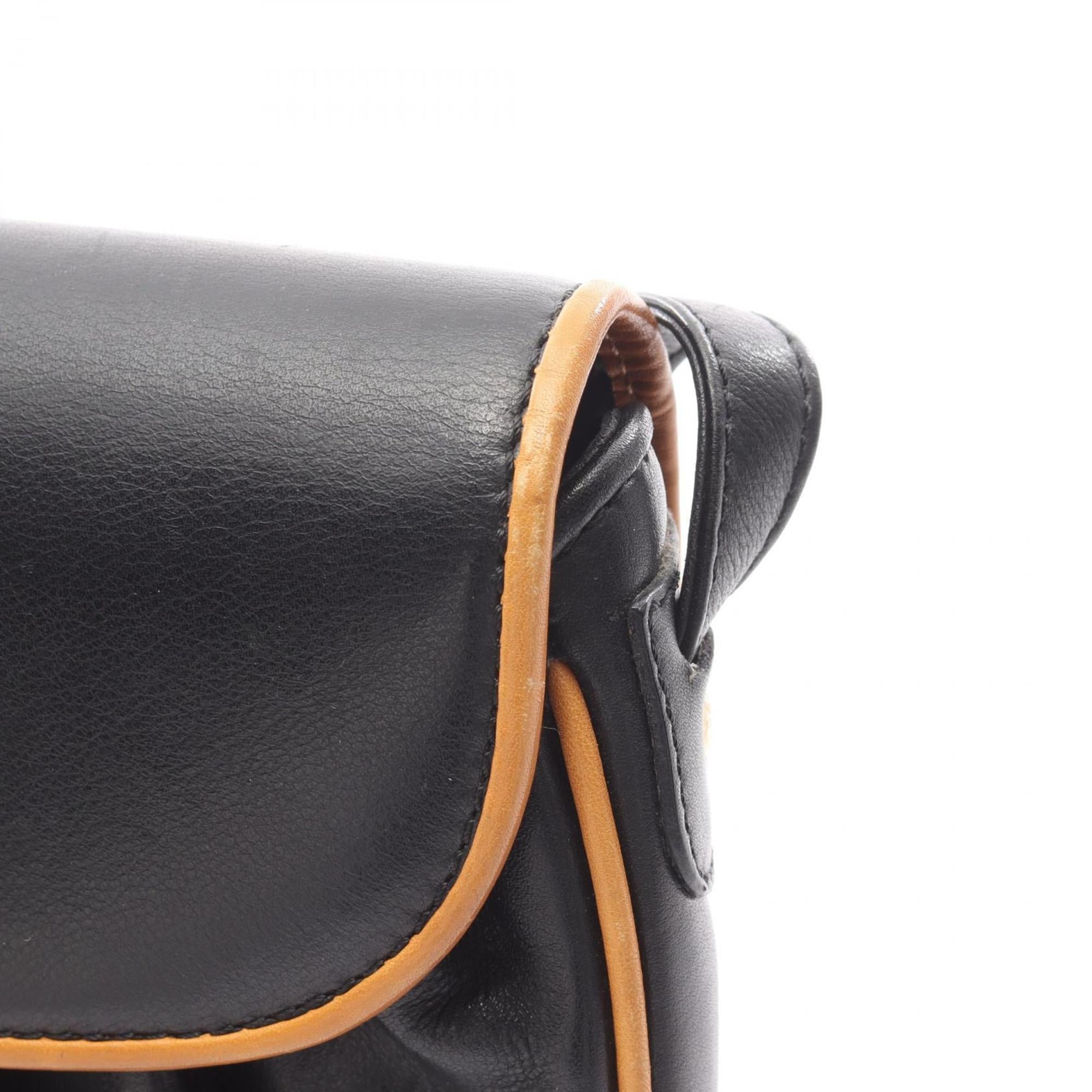 Celine Black Leather Shoulder Bag (Pre-Owned)