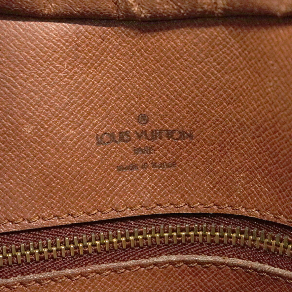 Louis Vuitton Brown Shoulder Bag (Pre-Owned)