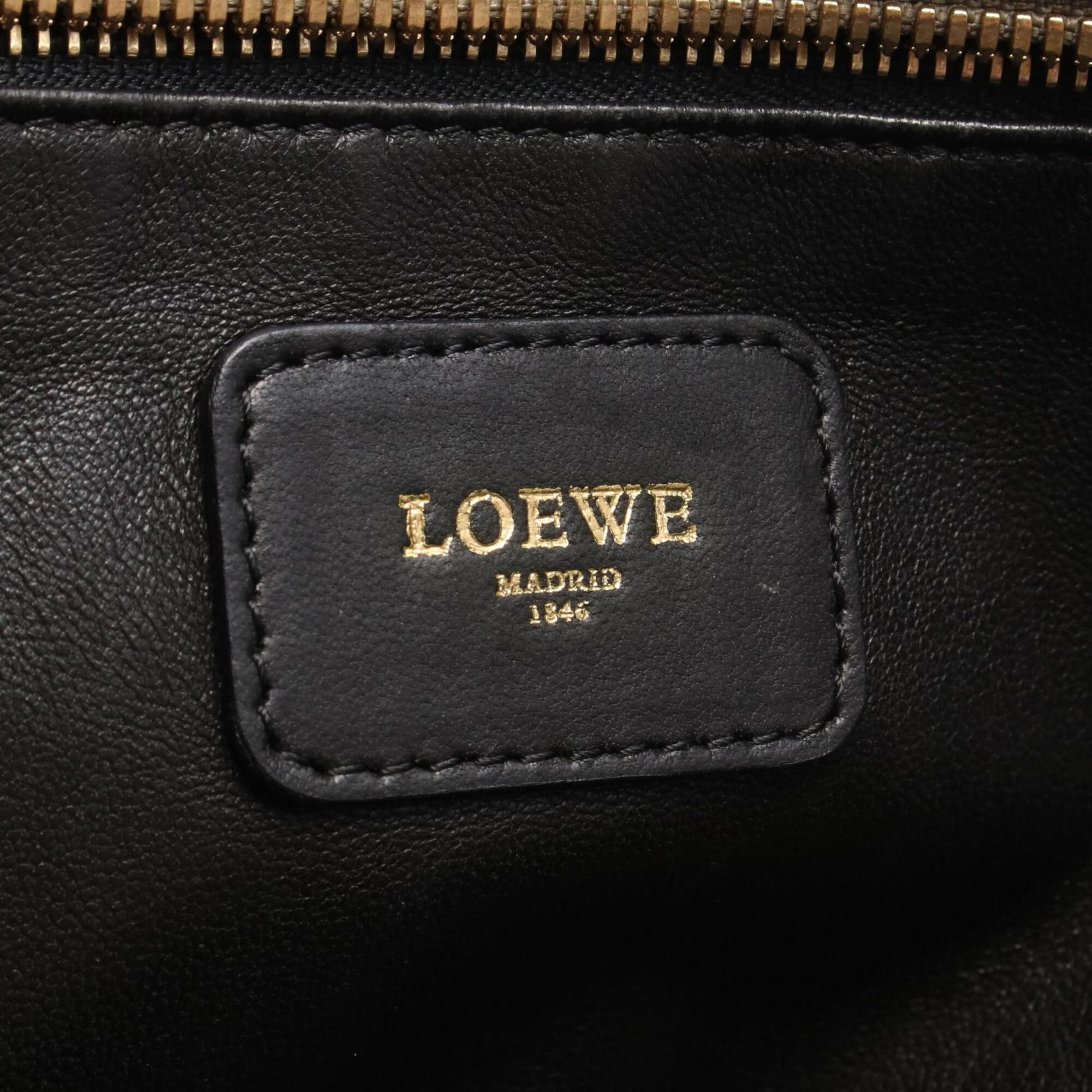 Loewe Amazona Gold Leather Handbag (Pre-Owned)