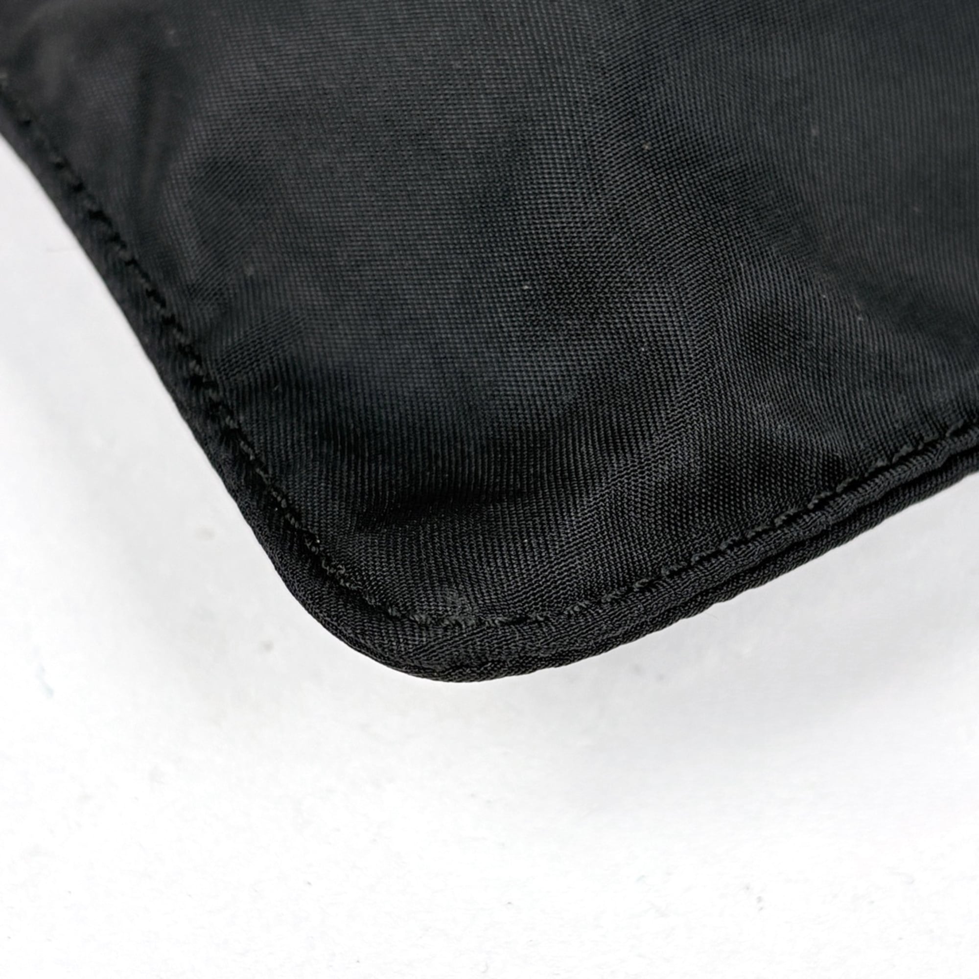 Prada Black Nylon Shoulder Bag (Pre-Owned)