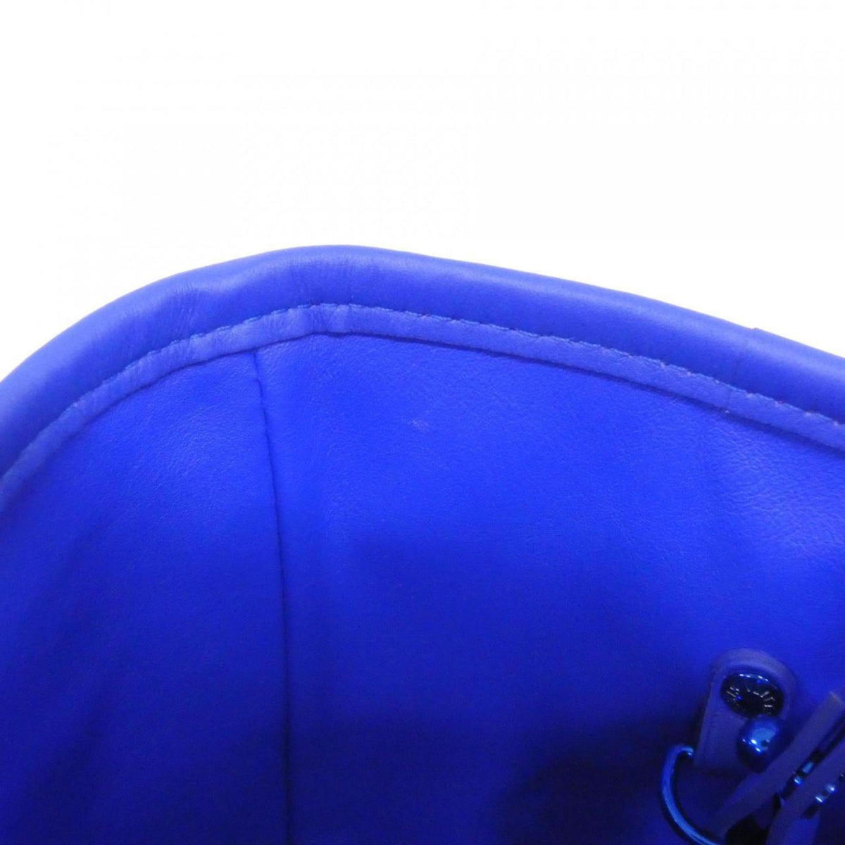 Louis Vuitton Blue Dark Blue Coated Canvas Handbag (Pre-Owned)