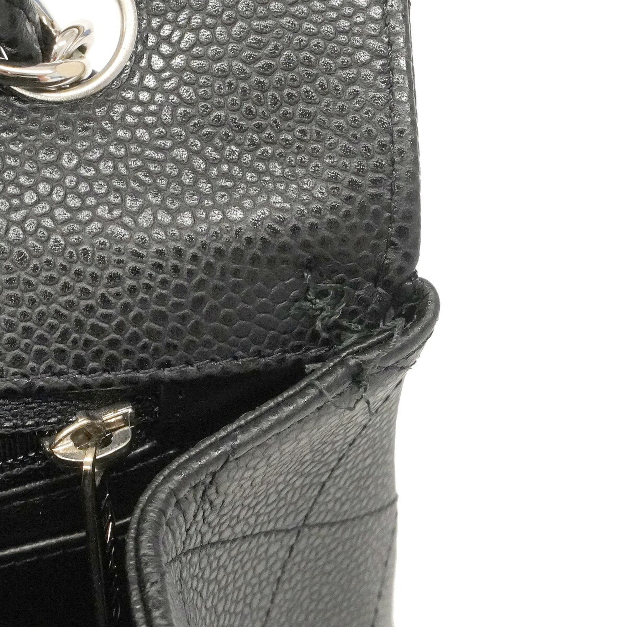 Chanel Black Grained Calfskin Shoulder Bag (Pre-Owned)