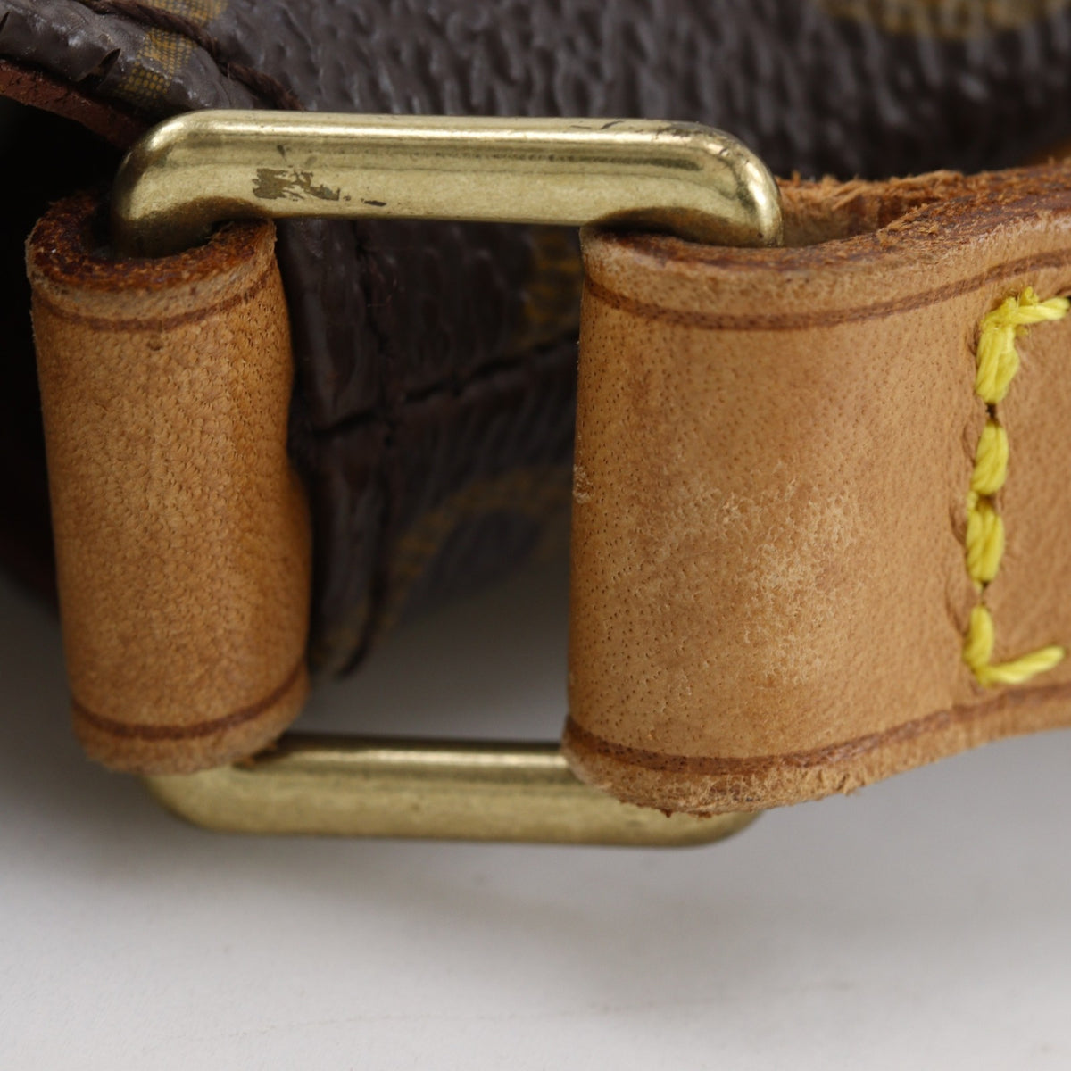 Louis Vuitton Brown Monogram Monogram Shoulder Bag (Pre-Owned)