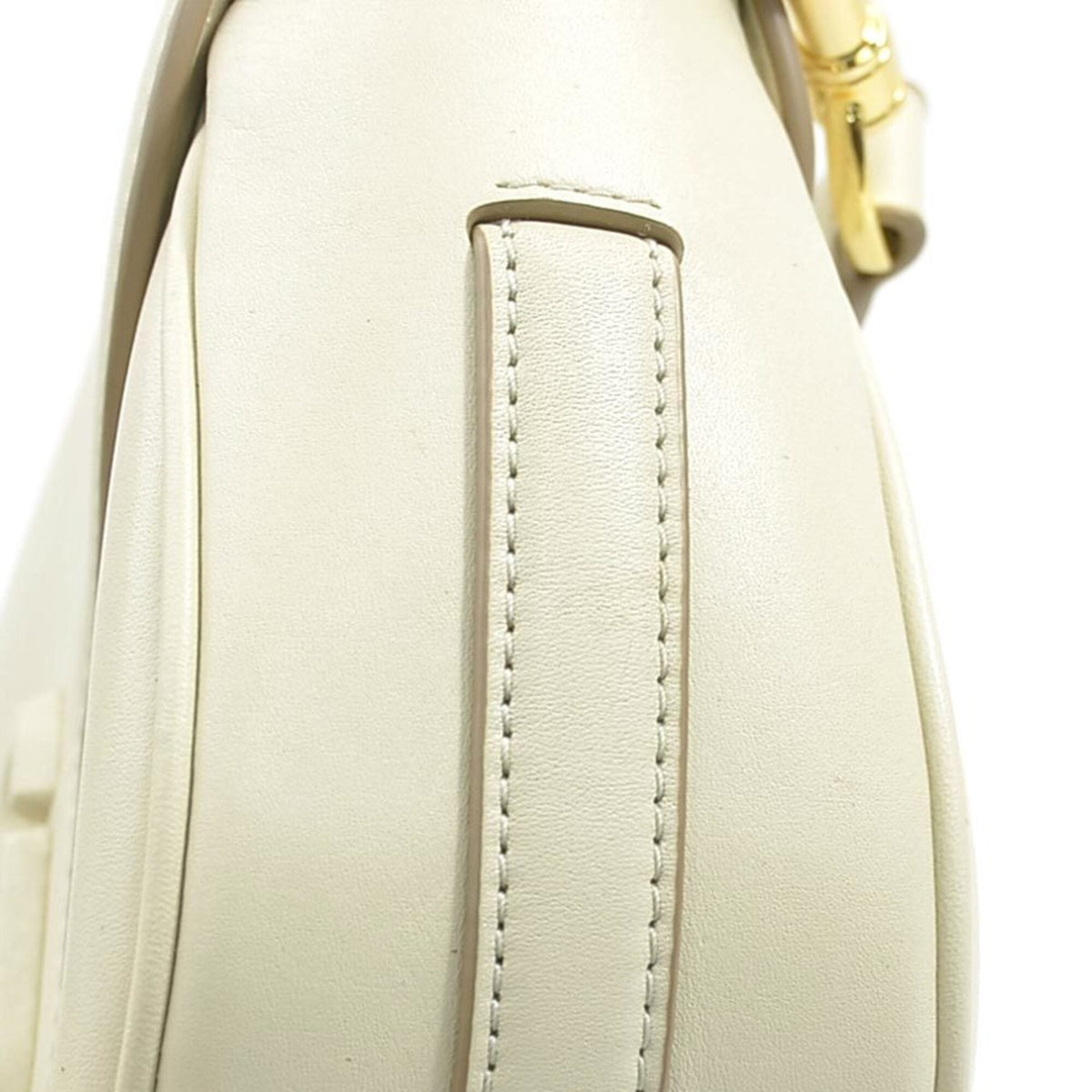 Marc Jacobs Ivory Leather Saddle Bag Shoulder Bag (Pre-Owned)