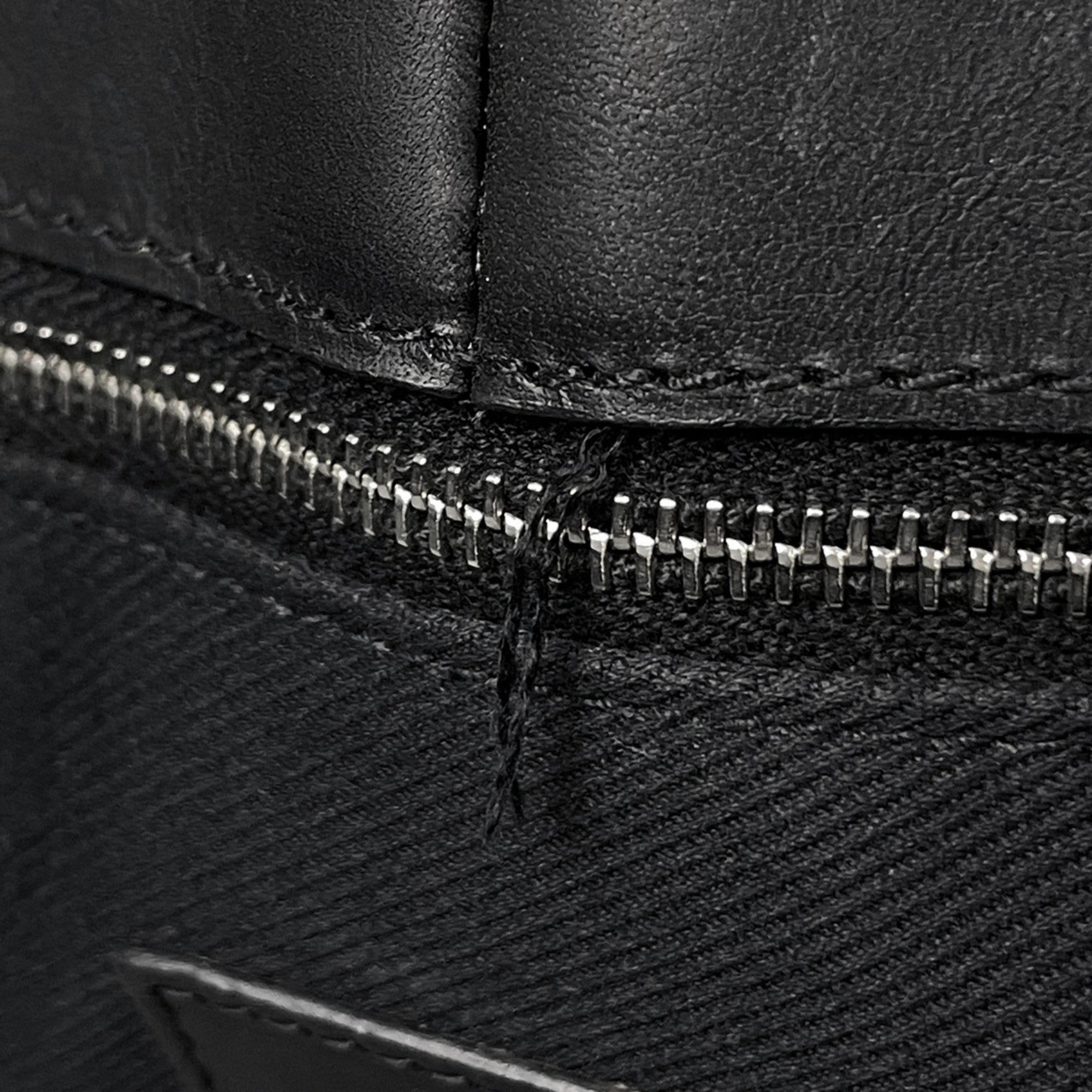 Saint Laurent Black Fabric Leather Tote Bag (Pre-Owned)
