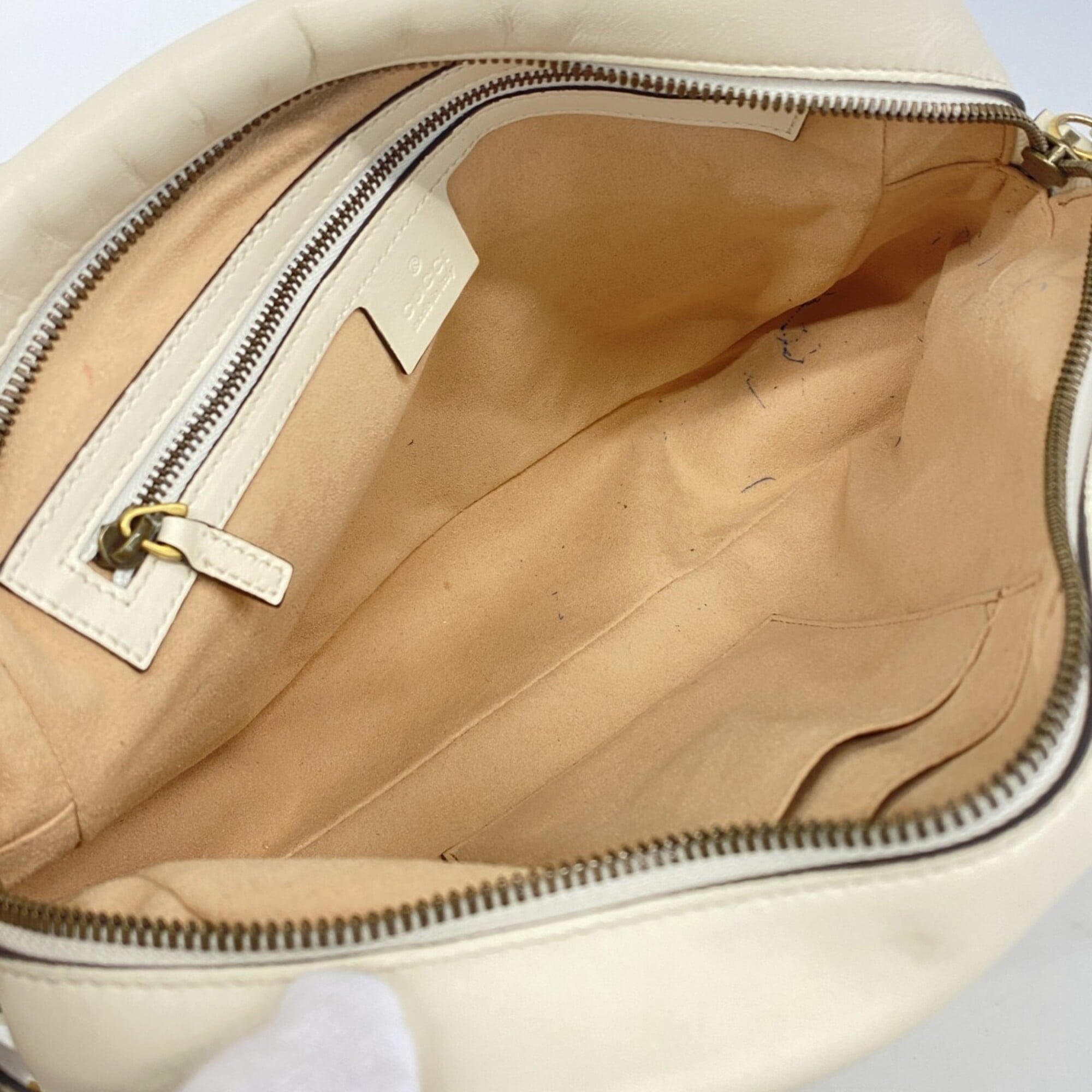 Gucci White Leather Shoulder Bag (Pre-Owned)