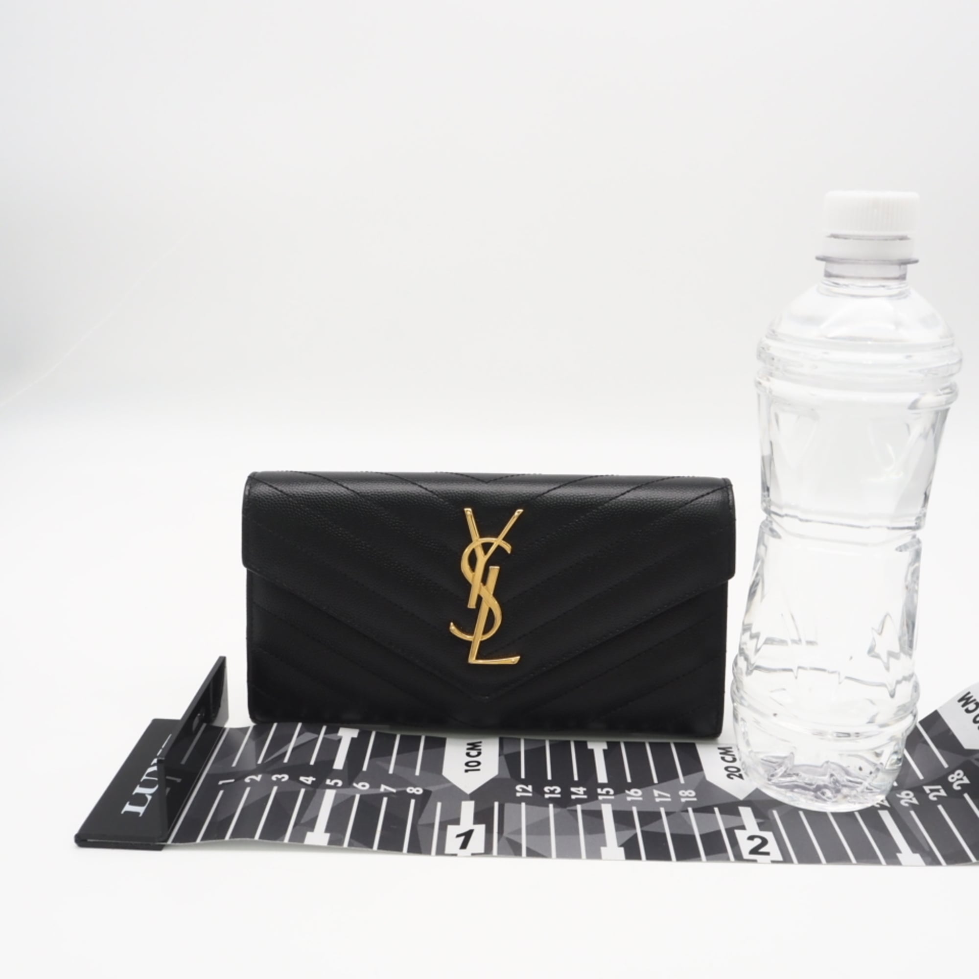 Yves Saint Laurent Black Leather Long Wallet (Bi-Fold) (Pre-Owned)