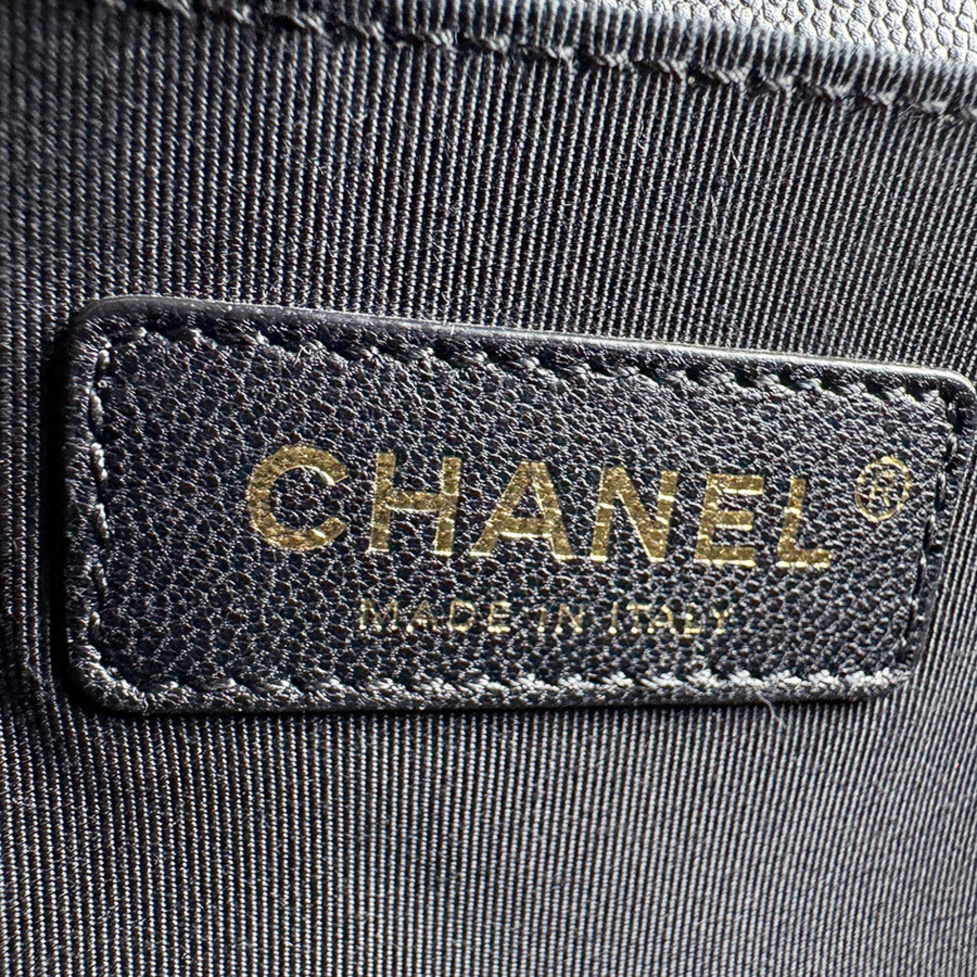 Chanel Black Grained Calfskin Shoulder Bag (Pre-Owned)