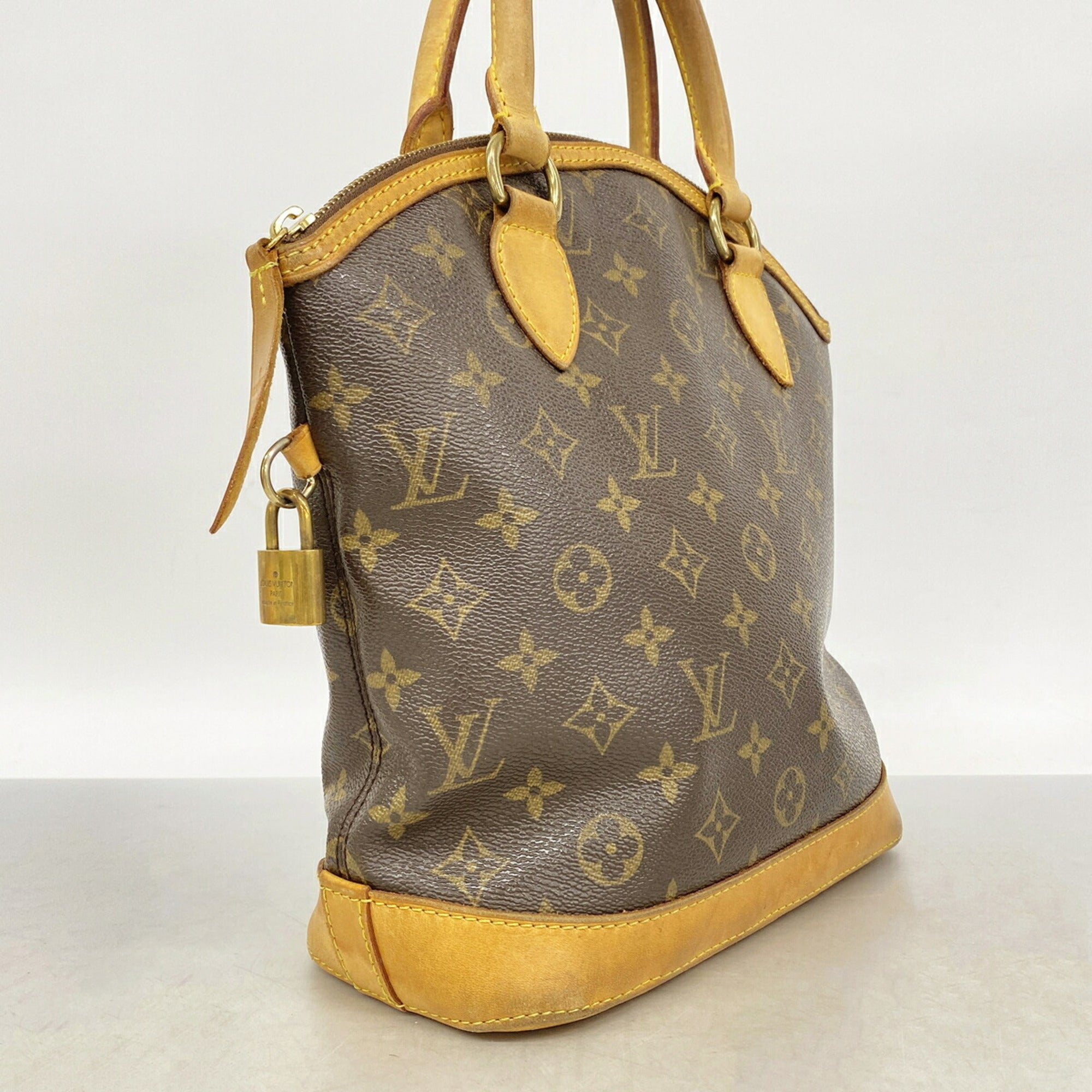 Louis Vuitton Brown Handbag (Pre-Owned)