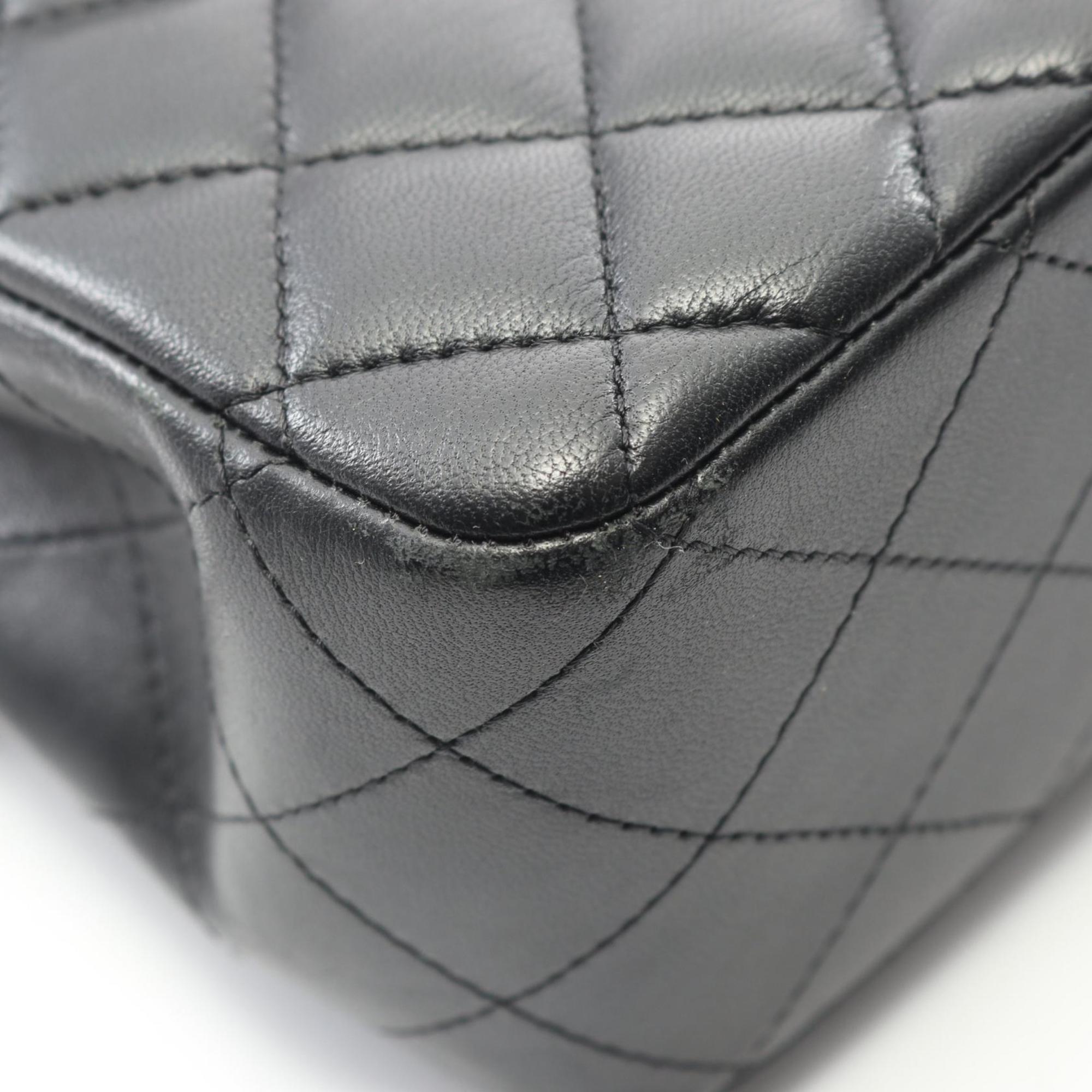 Chanel Black Leather Handbag Shoulder Bag (Pre-Owned)