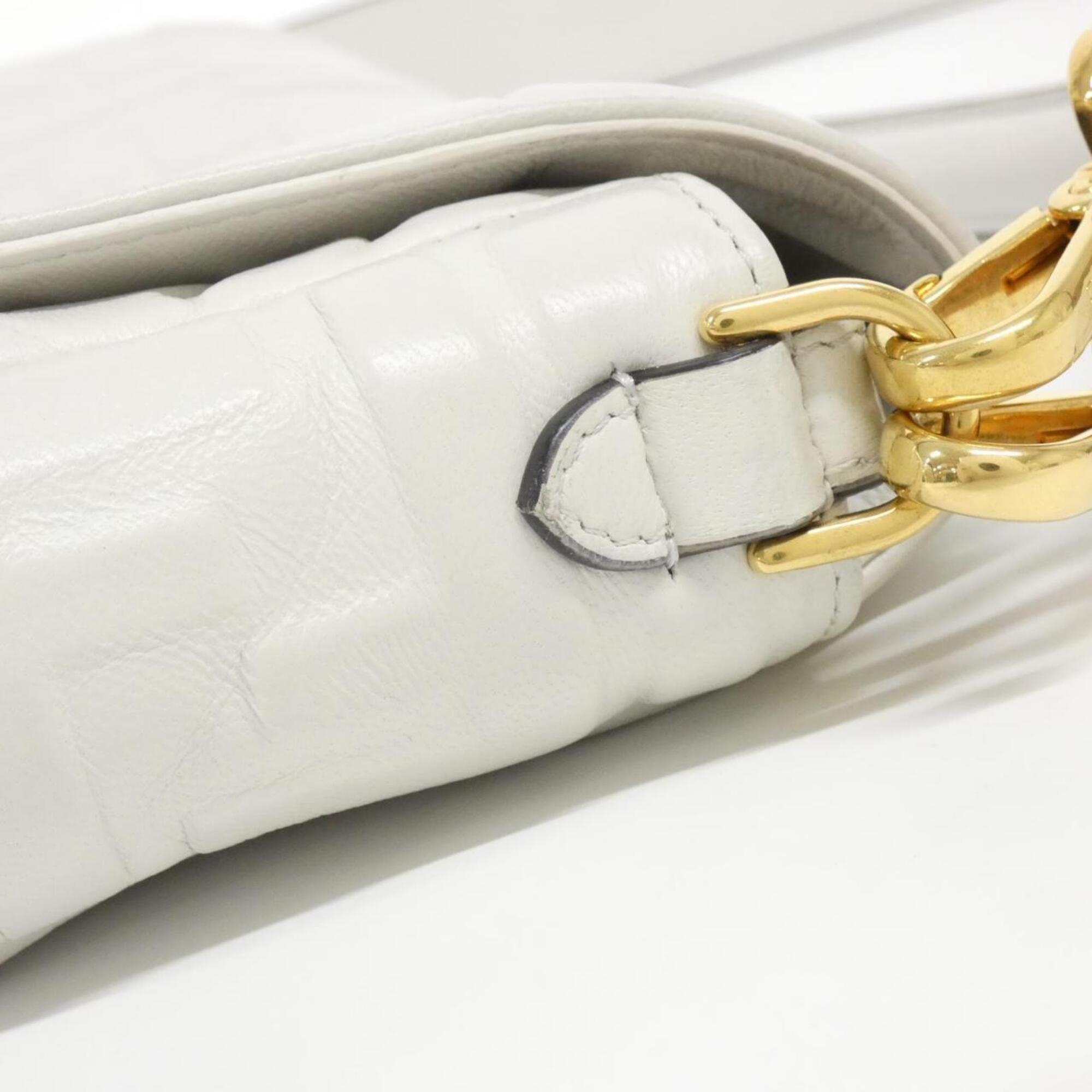 Fendi White Leather Shoulder Bag (Pre-Owned)