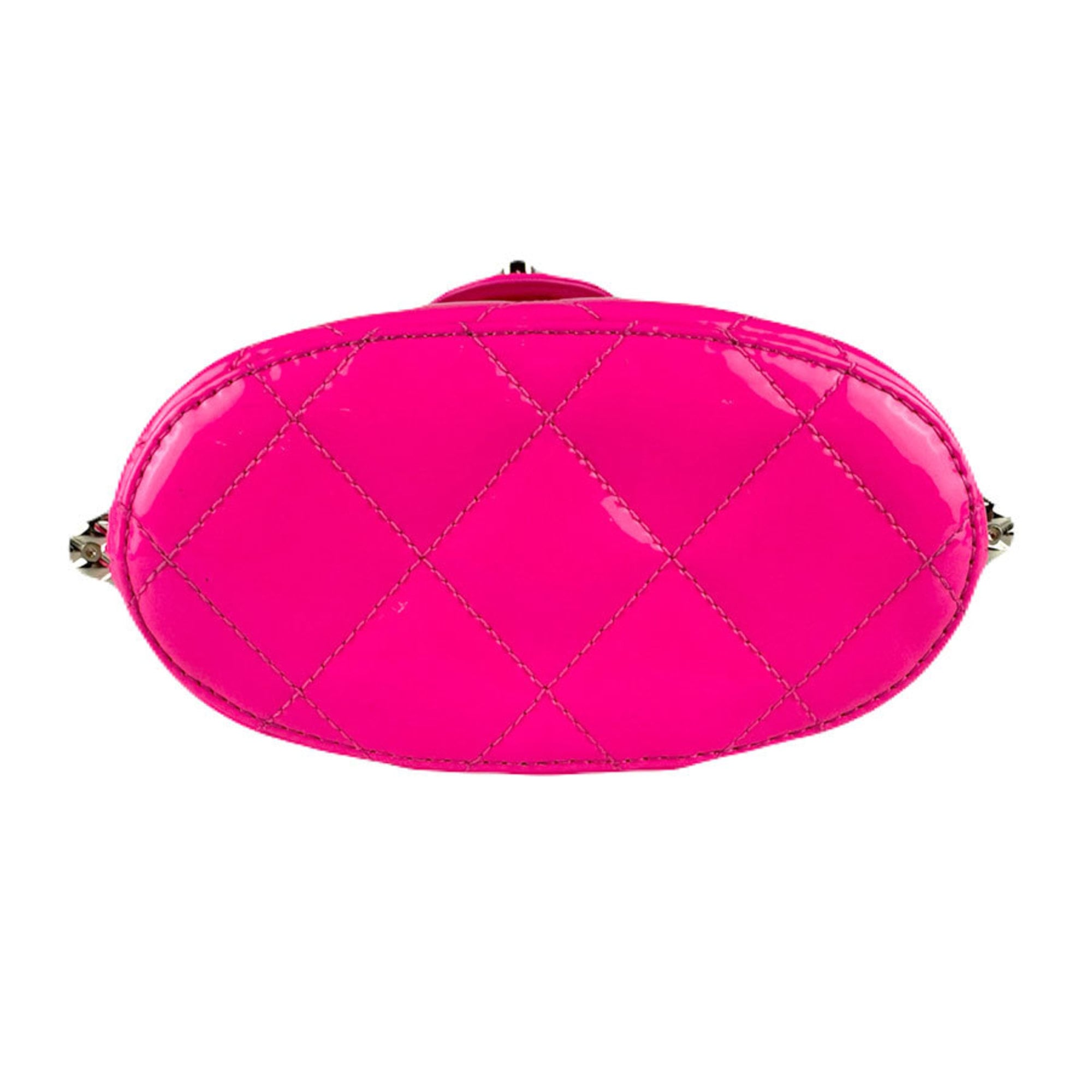 Chanel Pink Patent Leather Shoulder Bag (Pre-Owned)