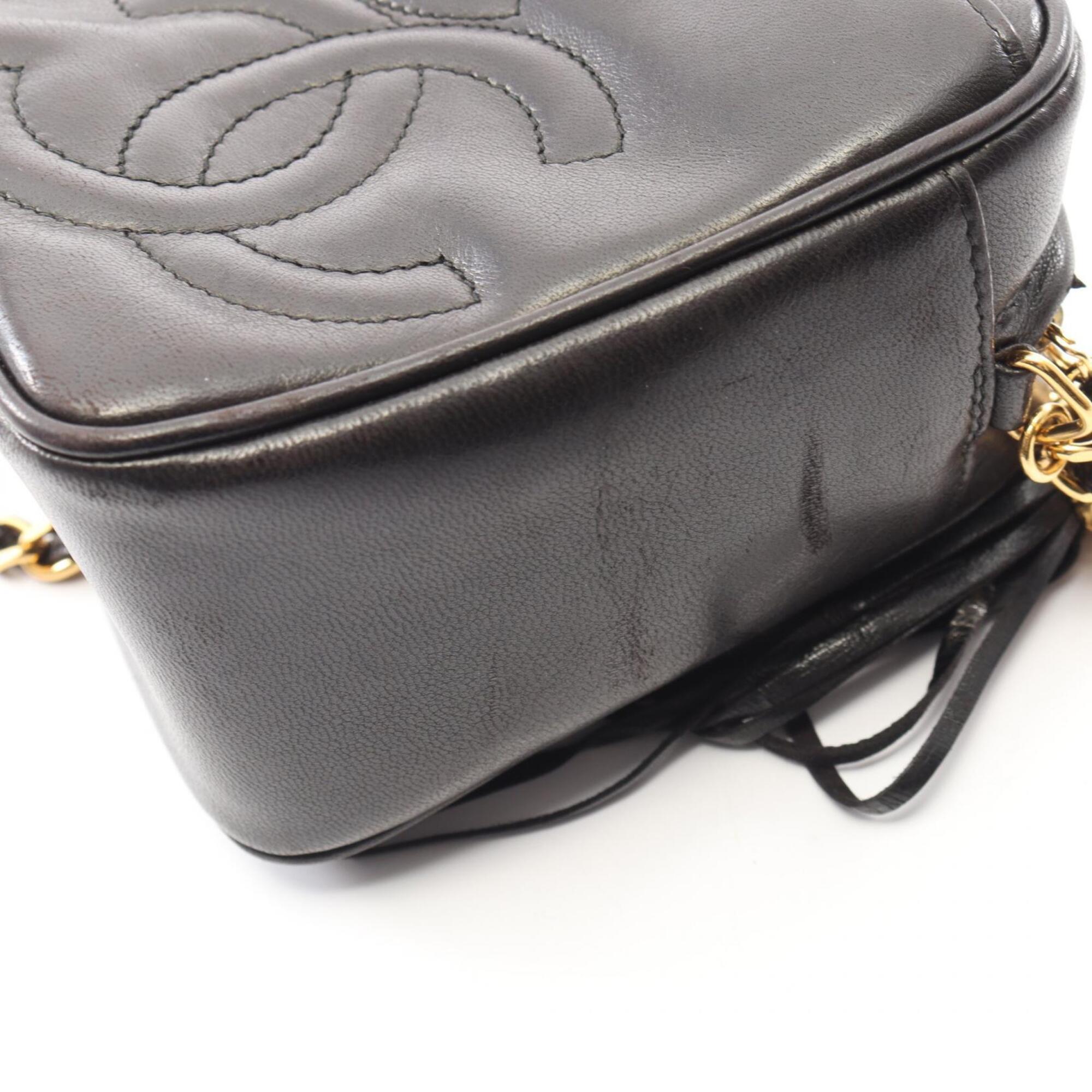 Chanel Black Leather Handbag Shoulder Bag (Pre-Owned)