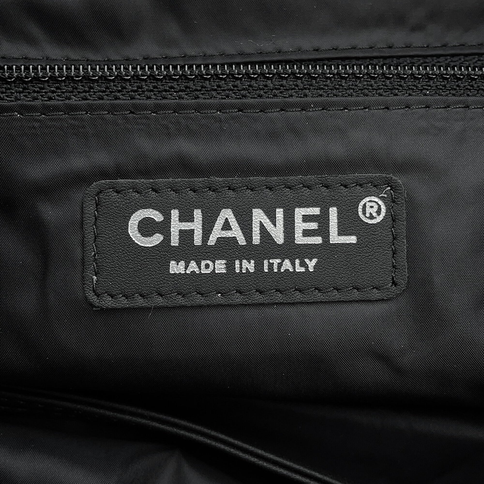 Chanel Matelasse Black Ivory Nylon Leather Handbag Tote Bag (Pre-Owned)