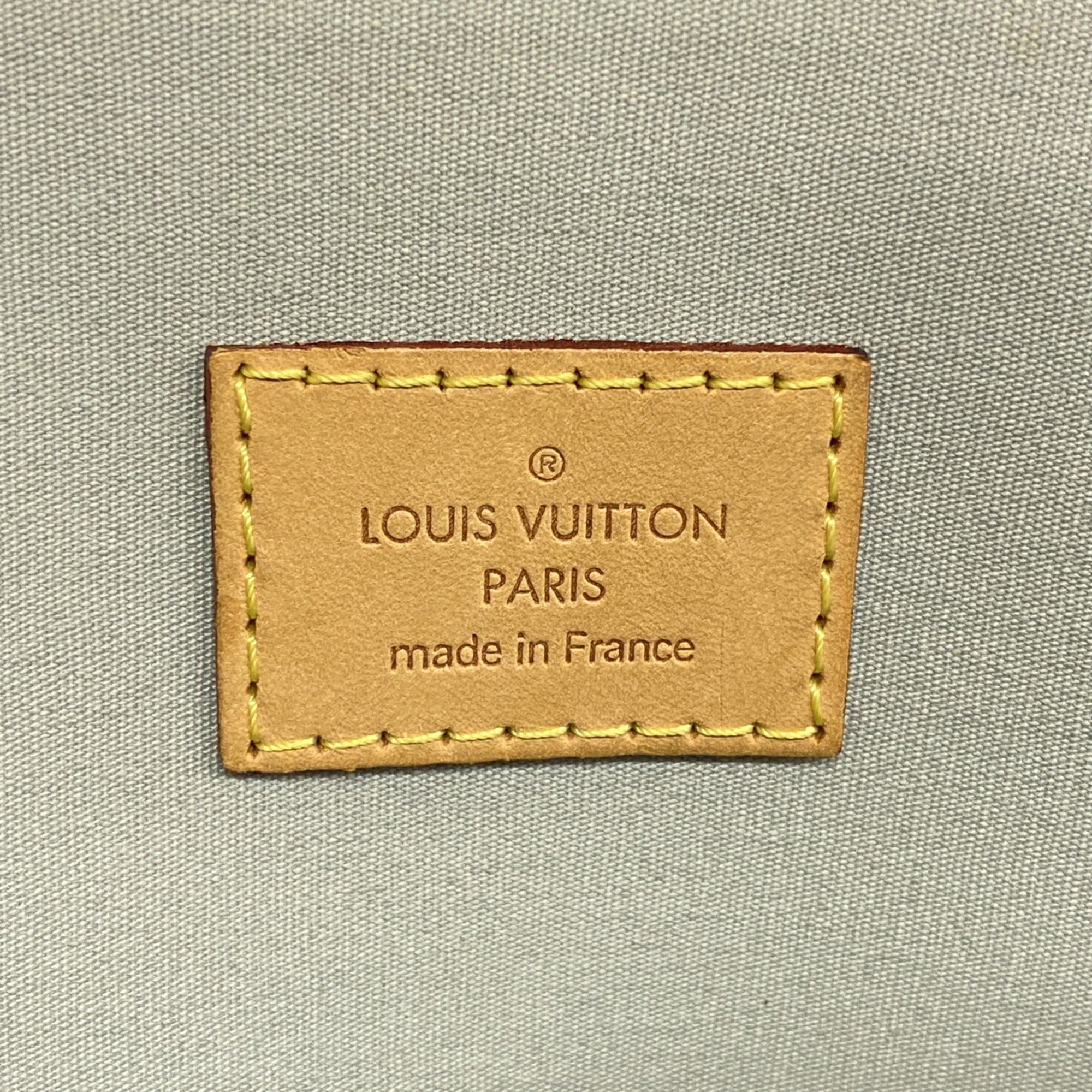 Louis Vuitton Argent Handbag (Pre-Owned)