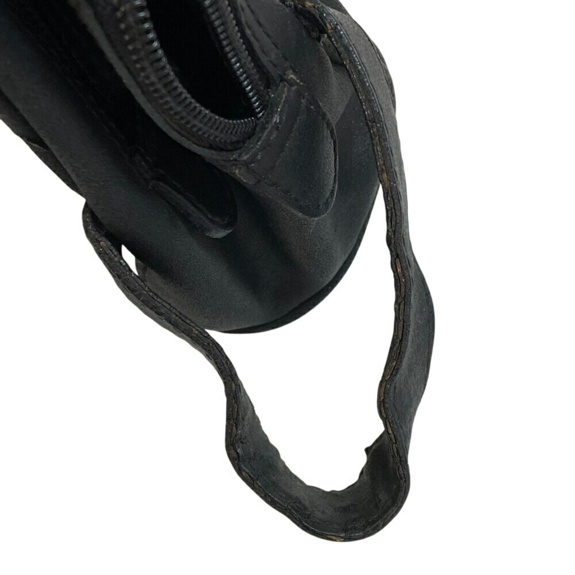 Versace Black Leather Clutch Bag (Pre-Owned)