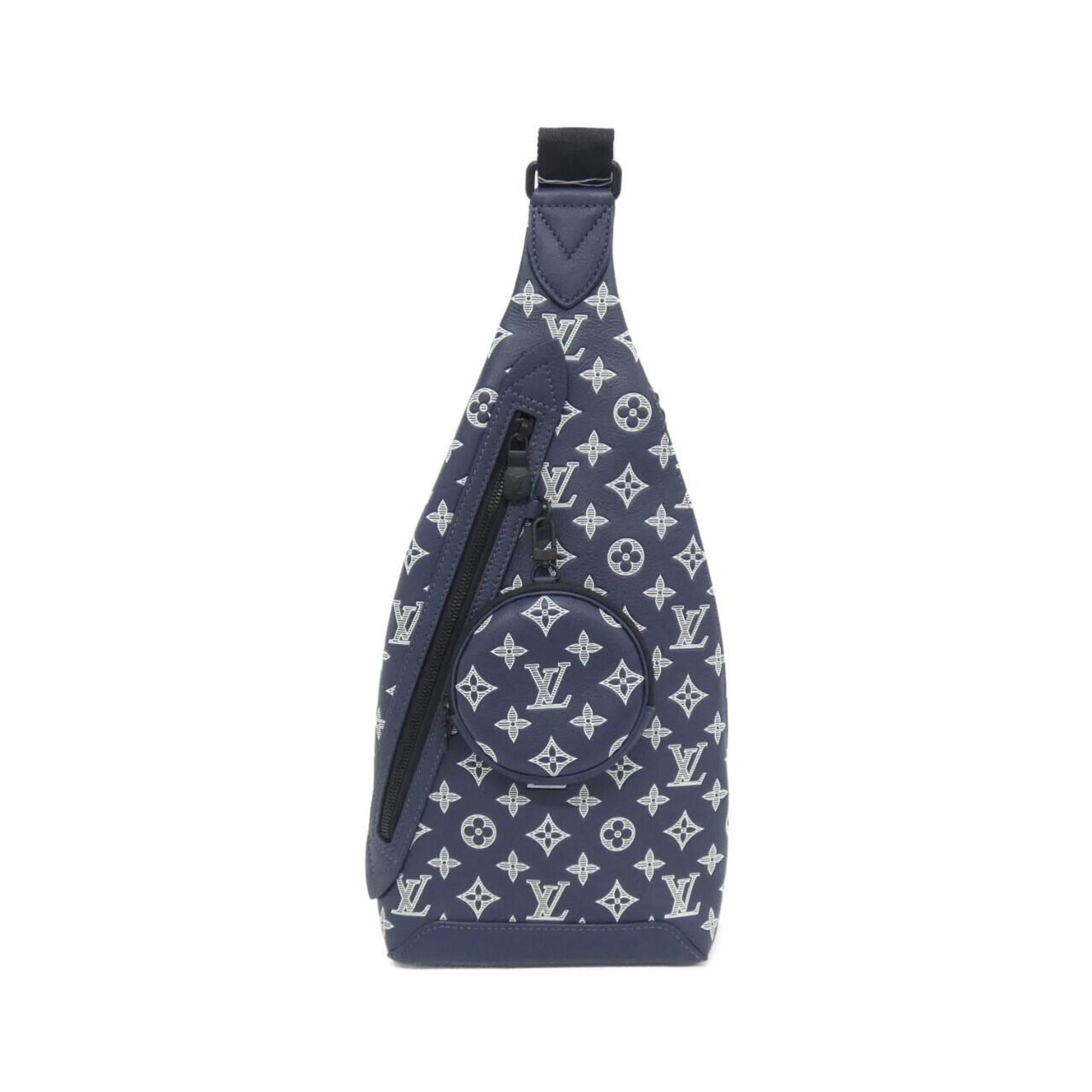 Louis Vuitton Blue Leather Shoulder Bag (Pre-Owned)