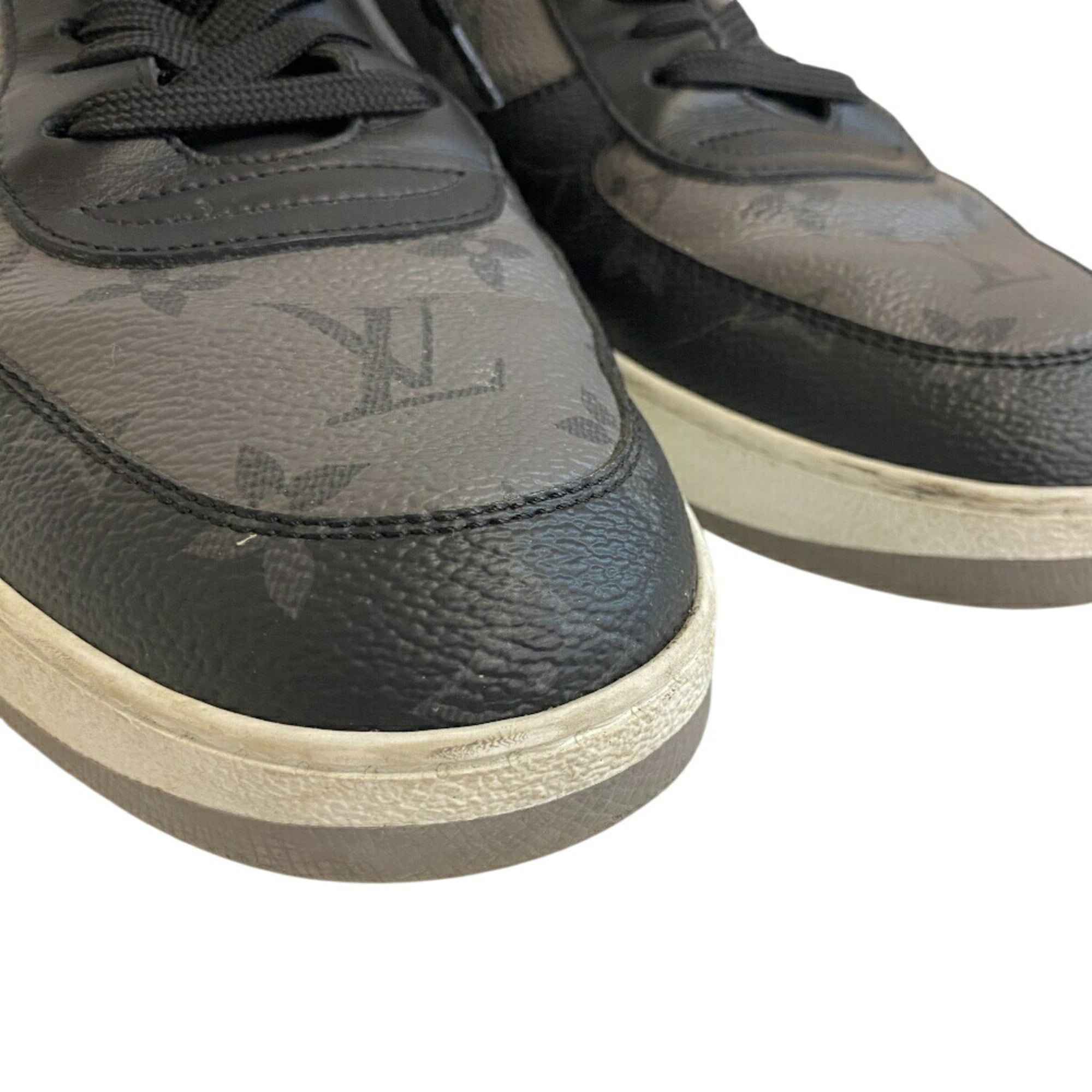 Louis Vuitton Gray Sneakers (Pre-Owned)