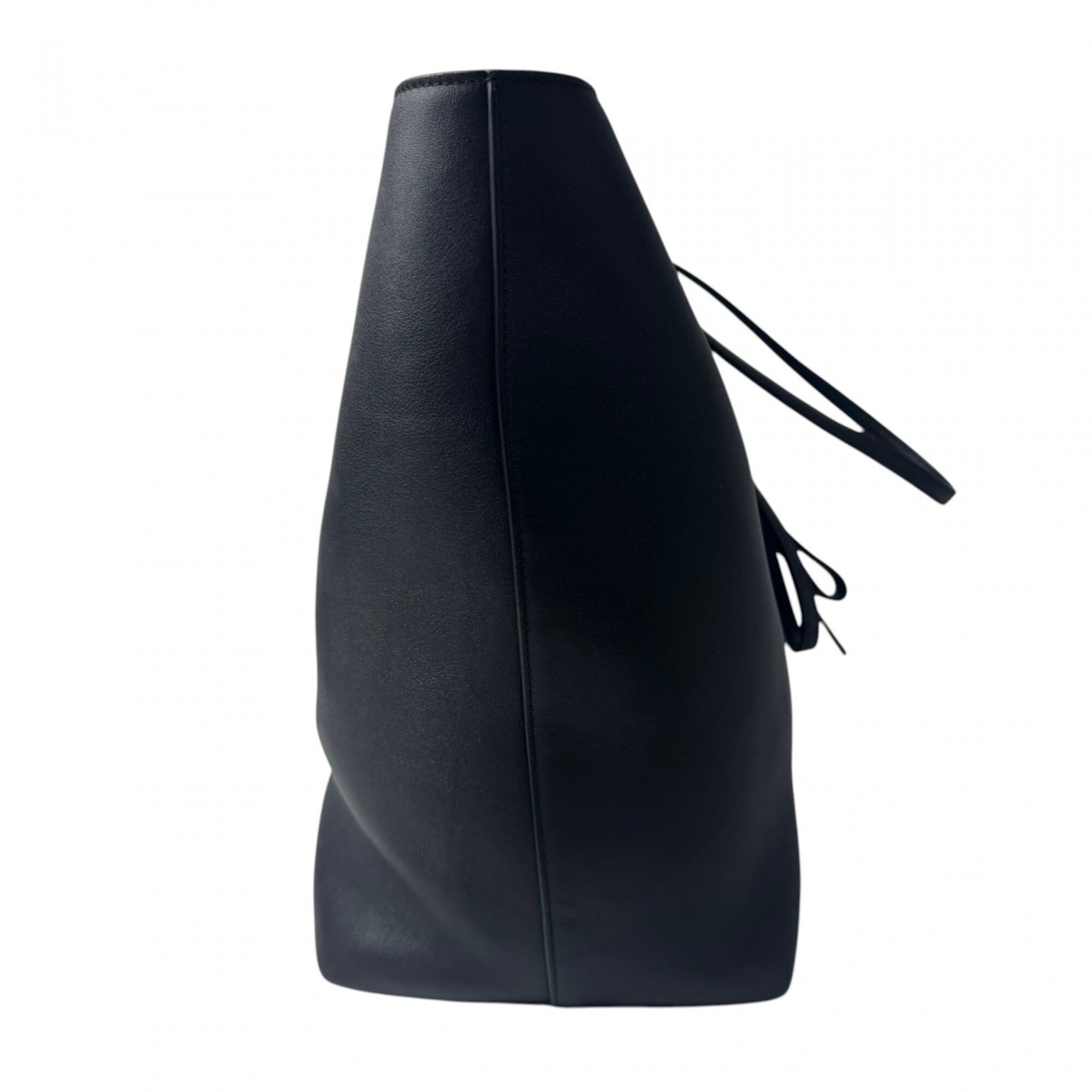 Salvatore Ferragamo Black Leather Tote Bag (Pre-Owned)