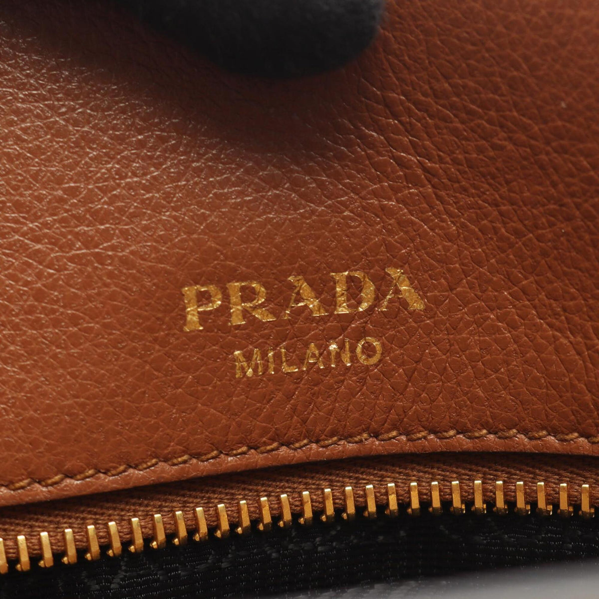 Prada Brown Leather Handbag (Pre-Owned)