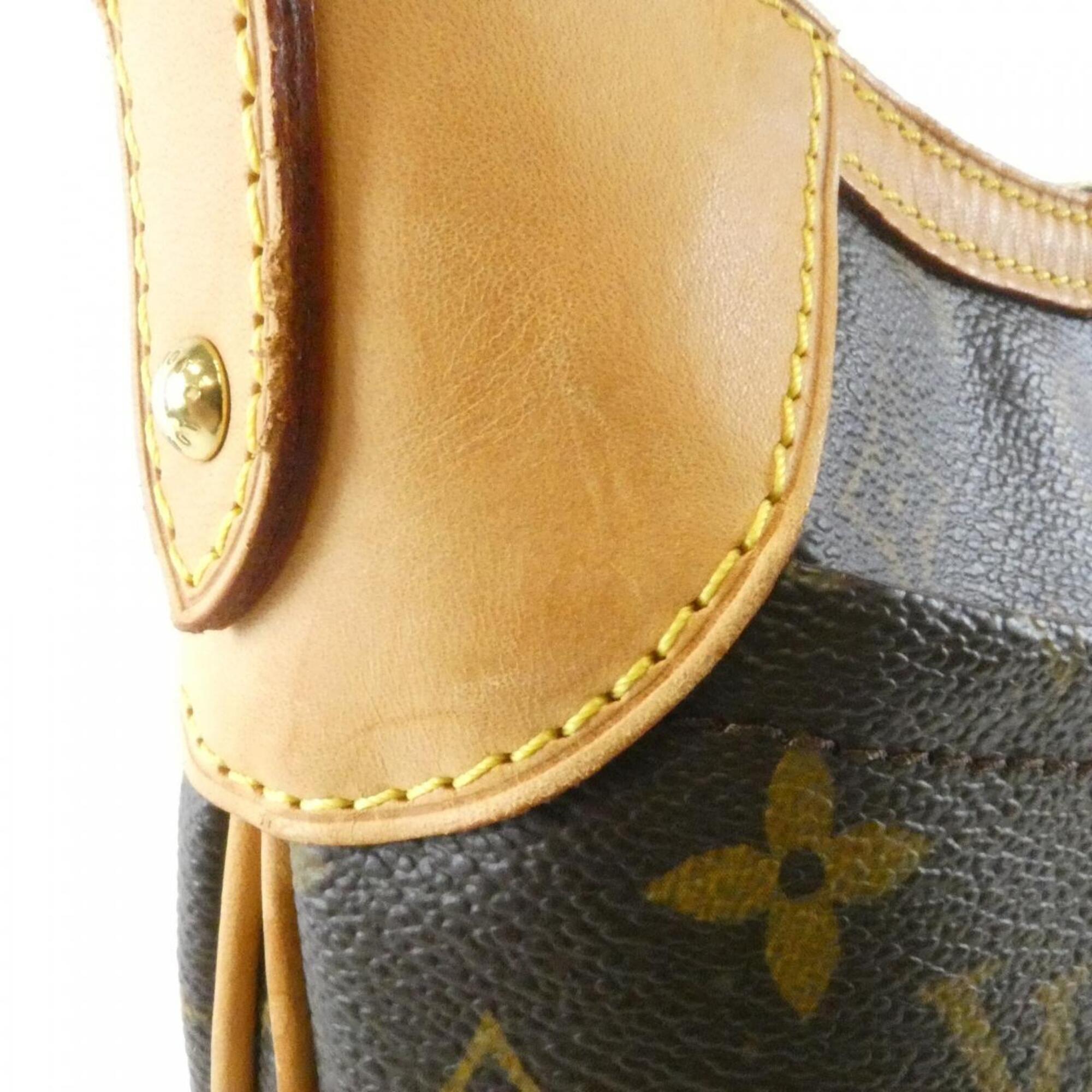 Louis Vuitton Marron Coated Canvas Shoulder Bag (Pre-Owned)