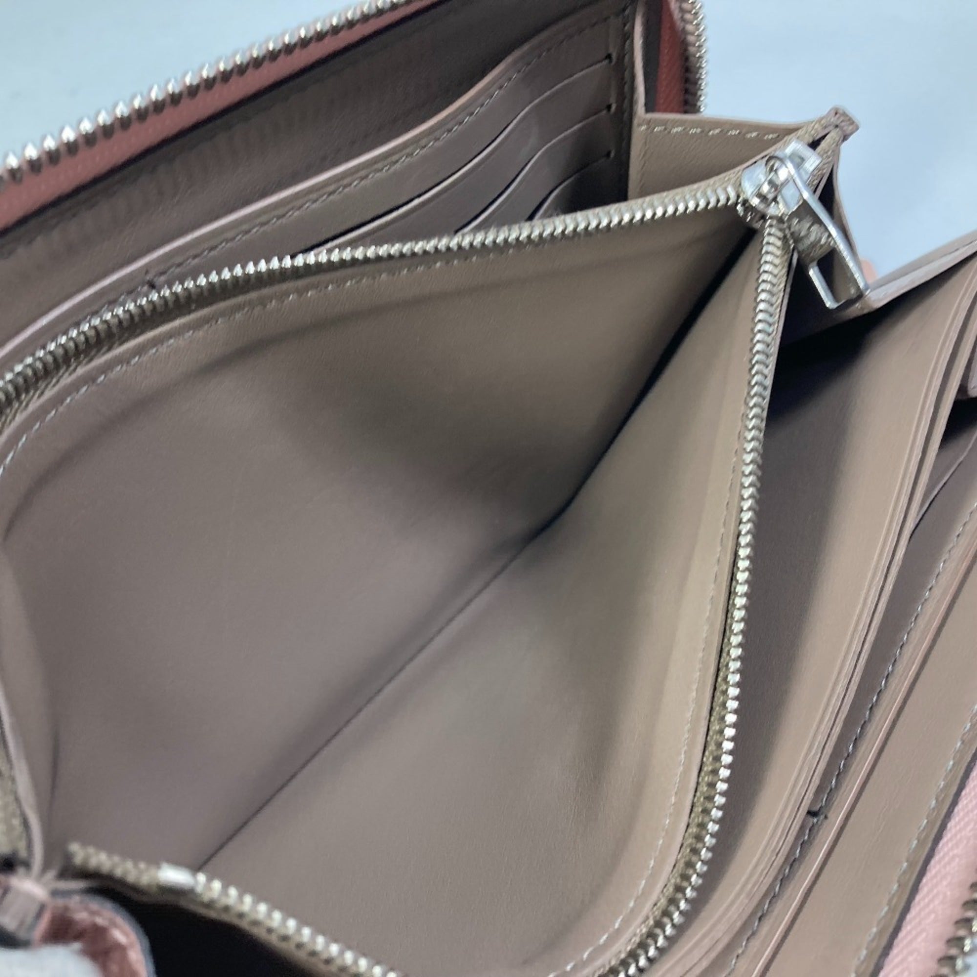 Louis Vuitton Pink Leather Long Wallet (Bi-Fold) (Pre-Owned)