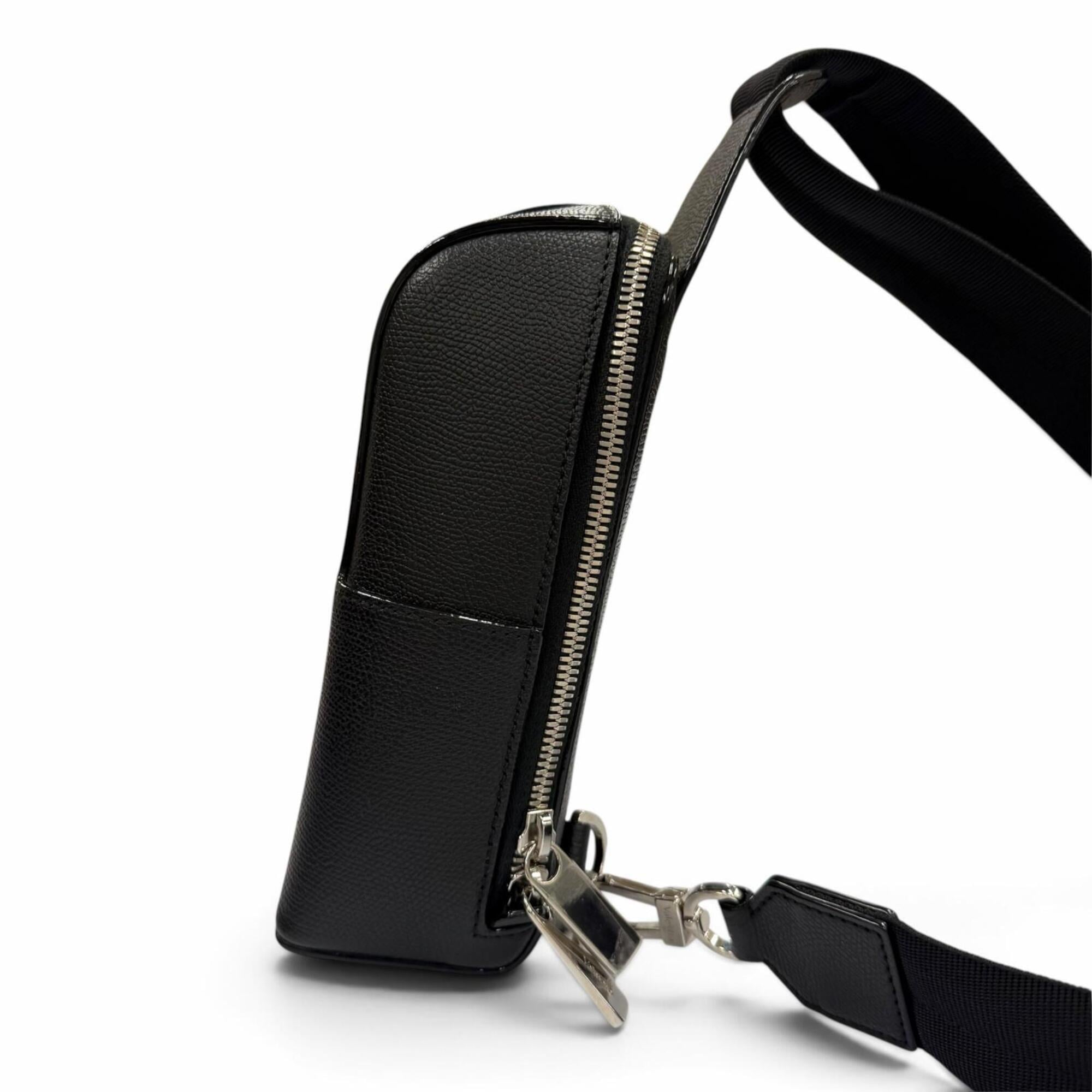 Valextra Black Leather Sling Bag (Pre-Owned)