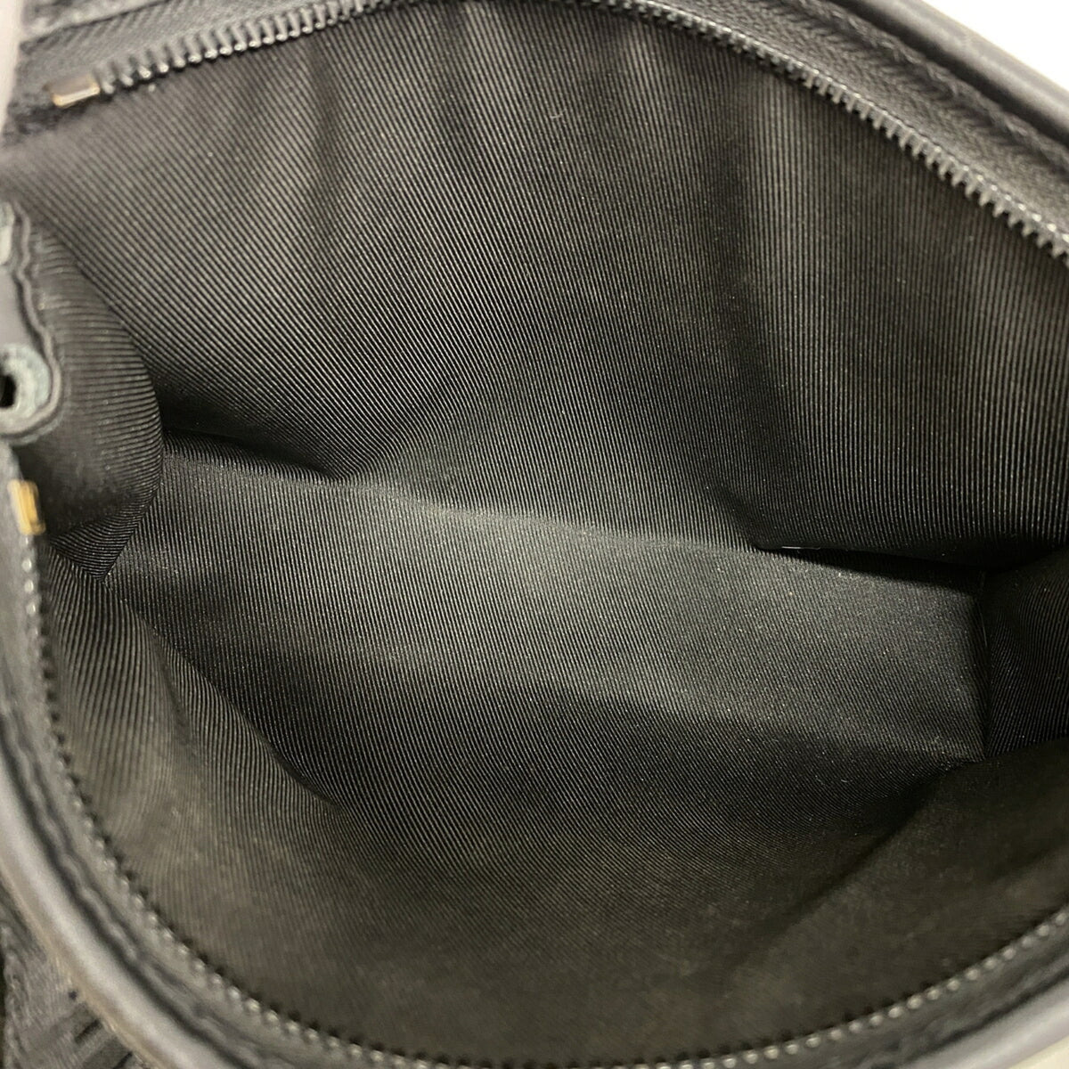 Louis Vuitton Black Shoulder Bag (Pre-Owned)