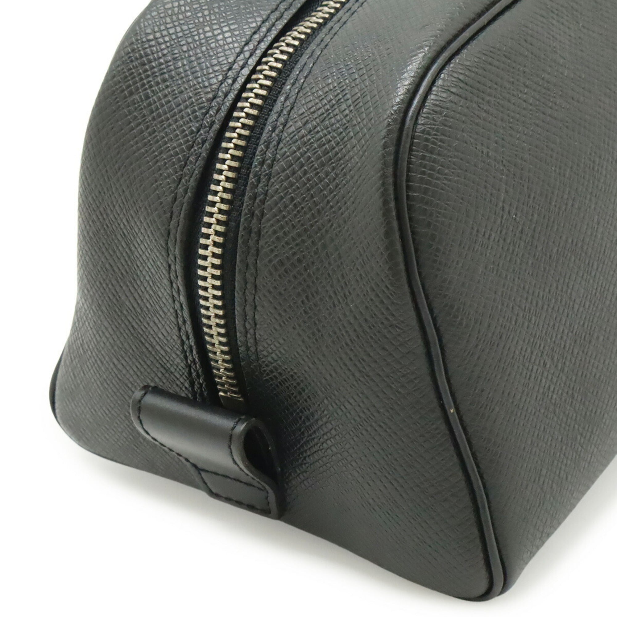 Louis Vuitton Ardoise Taiga Leather Leather Pouch (Pre-Owned)