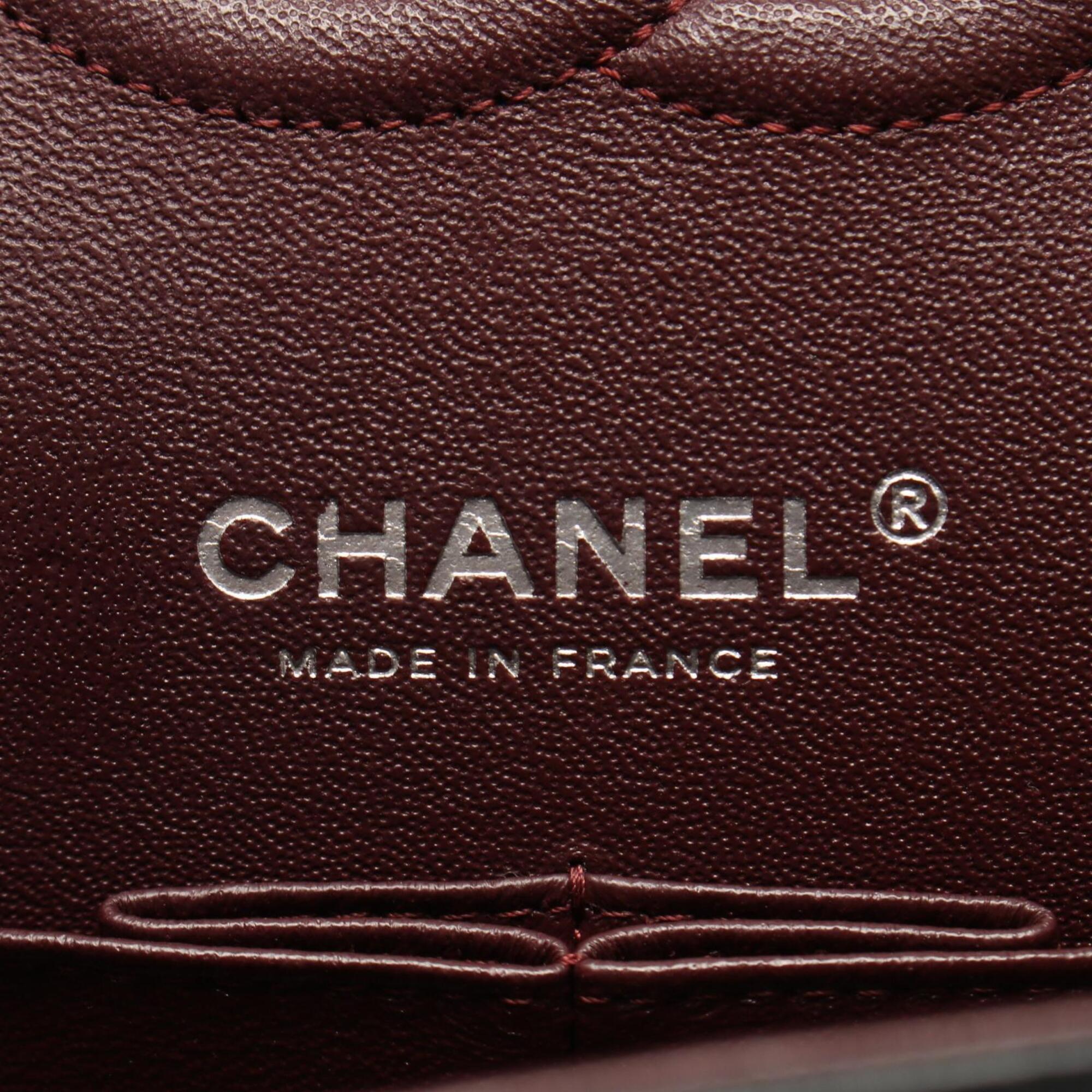 Chanel Black Leather Handbag Shoulder Bag (Pre-Owned)