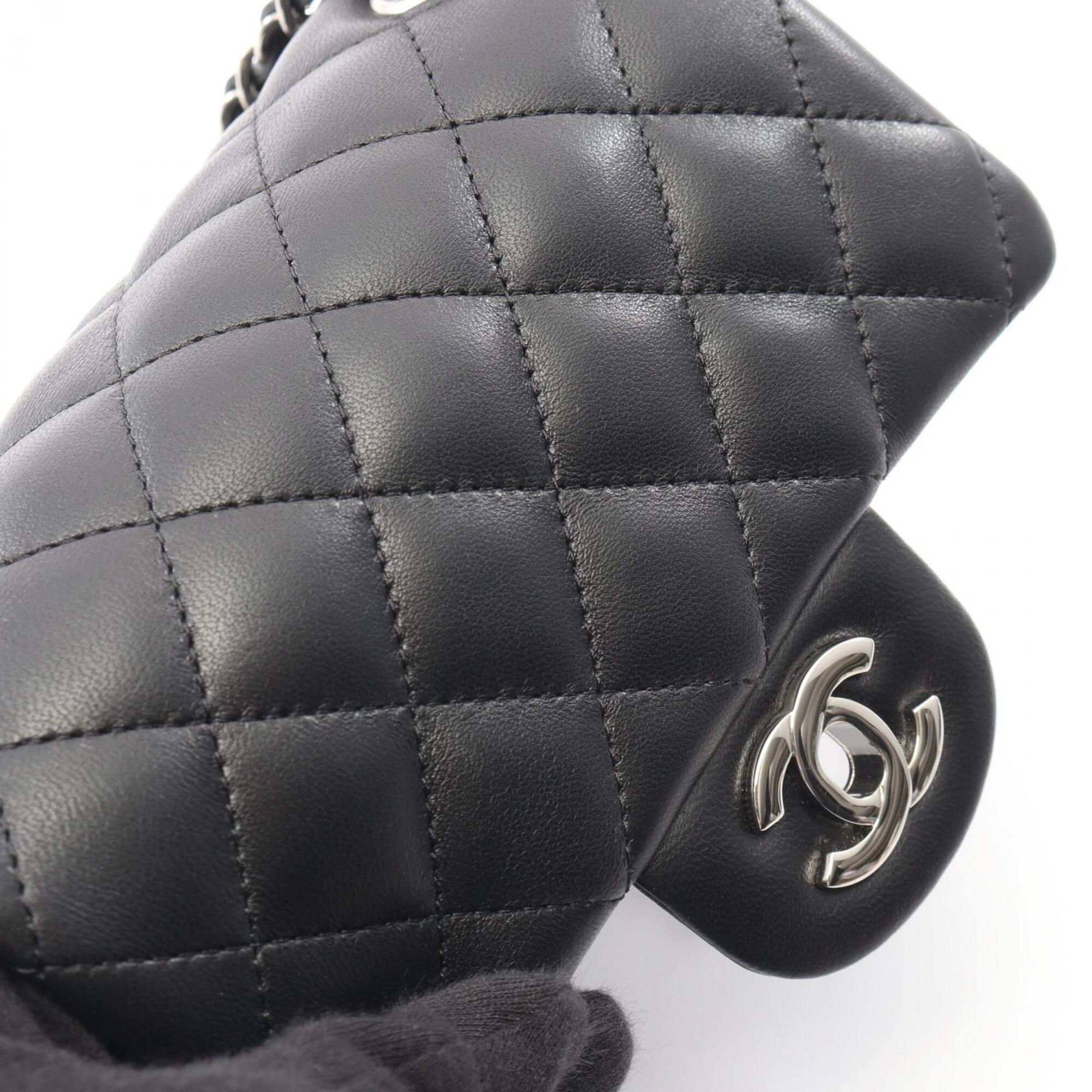 Chanel Black Leather Handbag Shoulder Bag (Pre-Owned)
