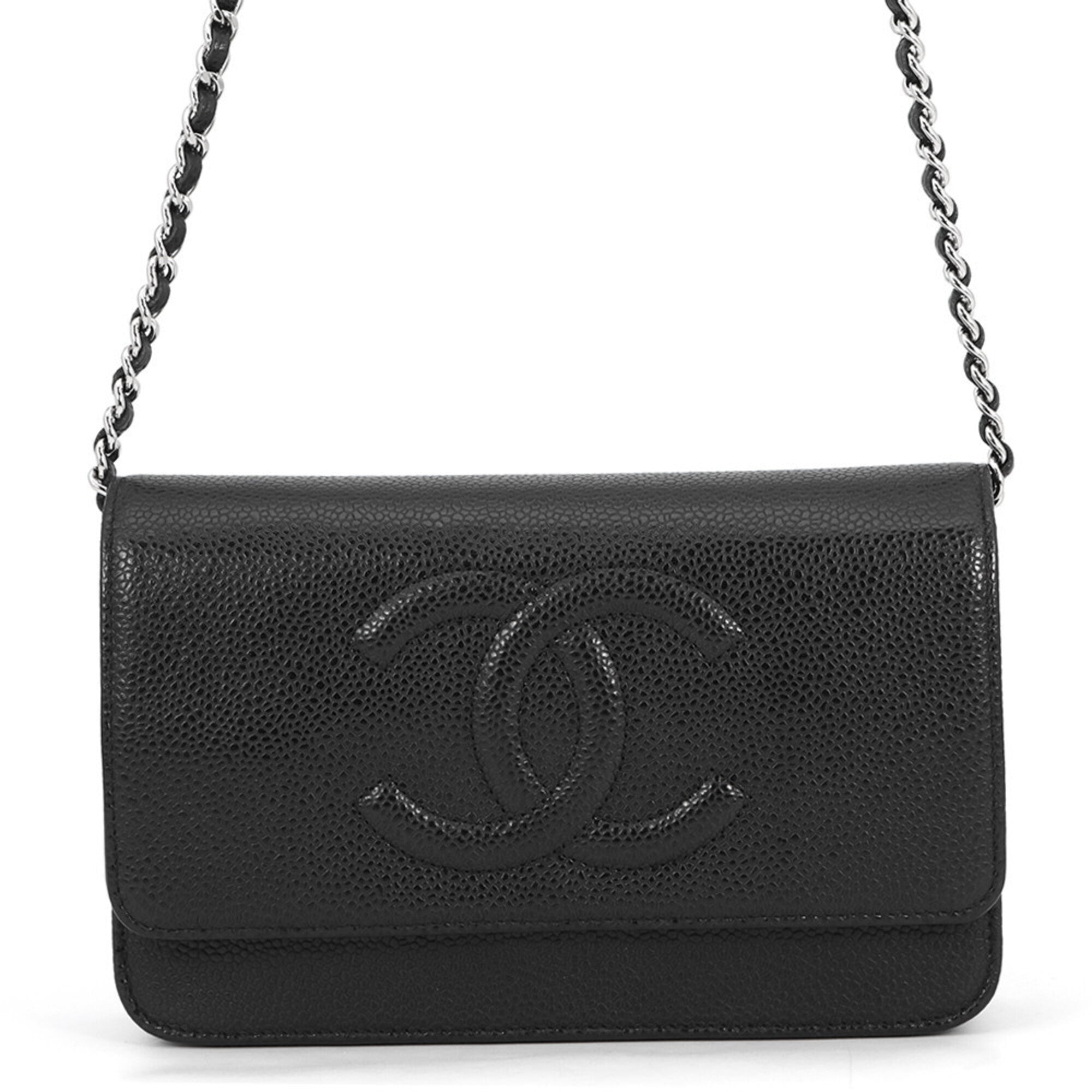 Chanel Black Grained Calfskin Shoulder Bag (Pre-Owned)