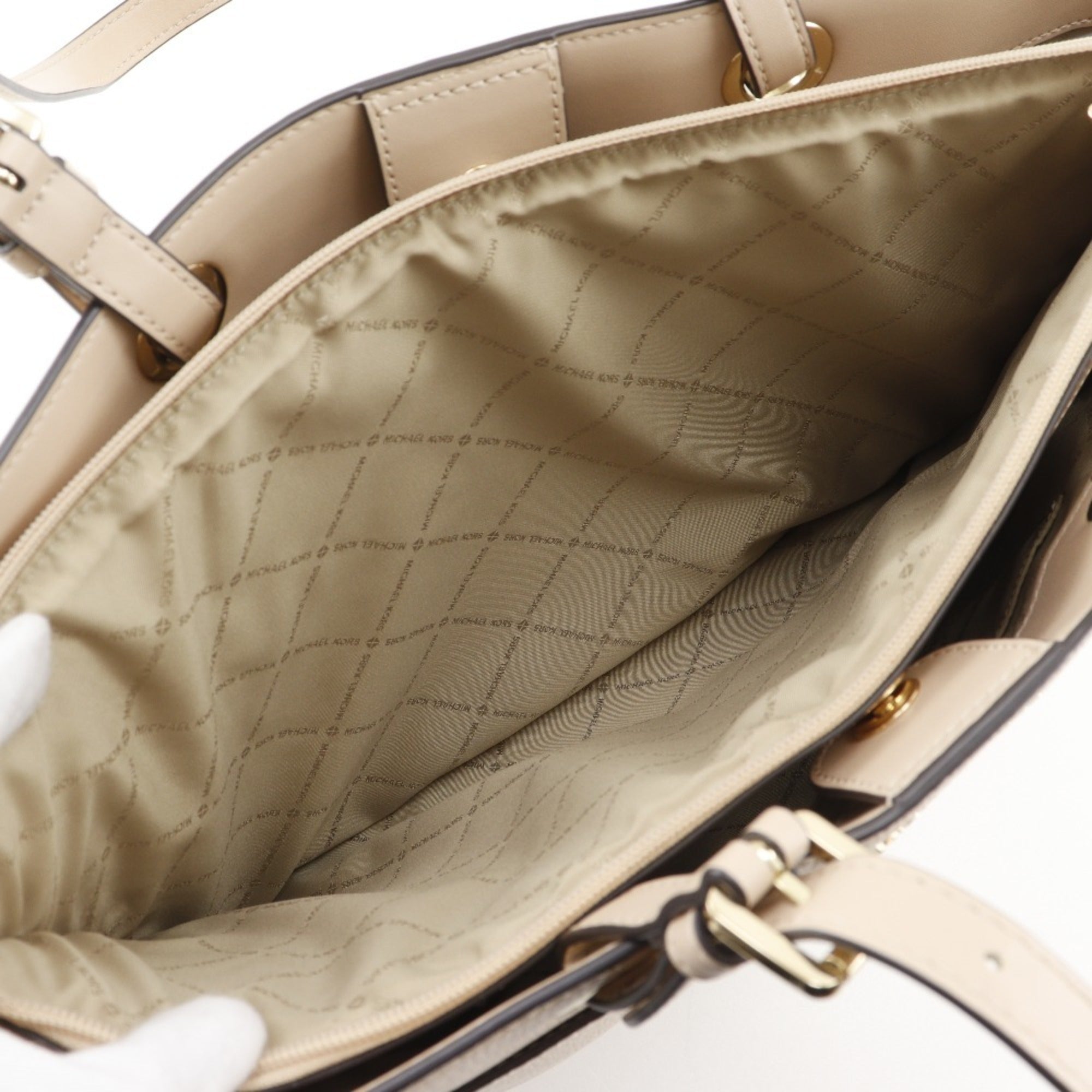 Michael Kors Beige Leather Tote Bag (Pre-Owned)