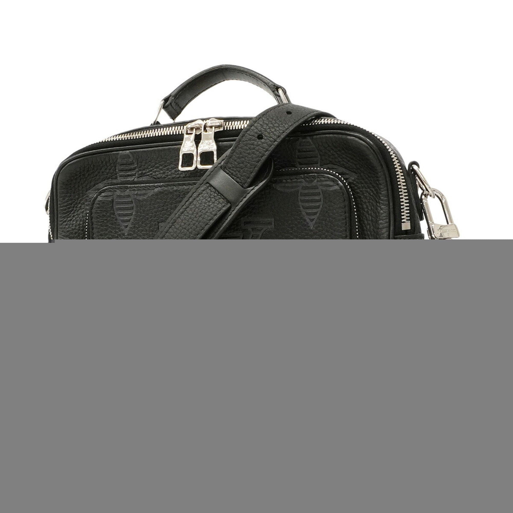 Louis Vuitton Noir Handbag (Pre-Owned)
