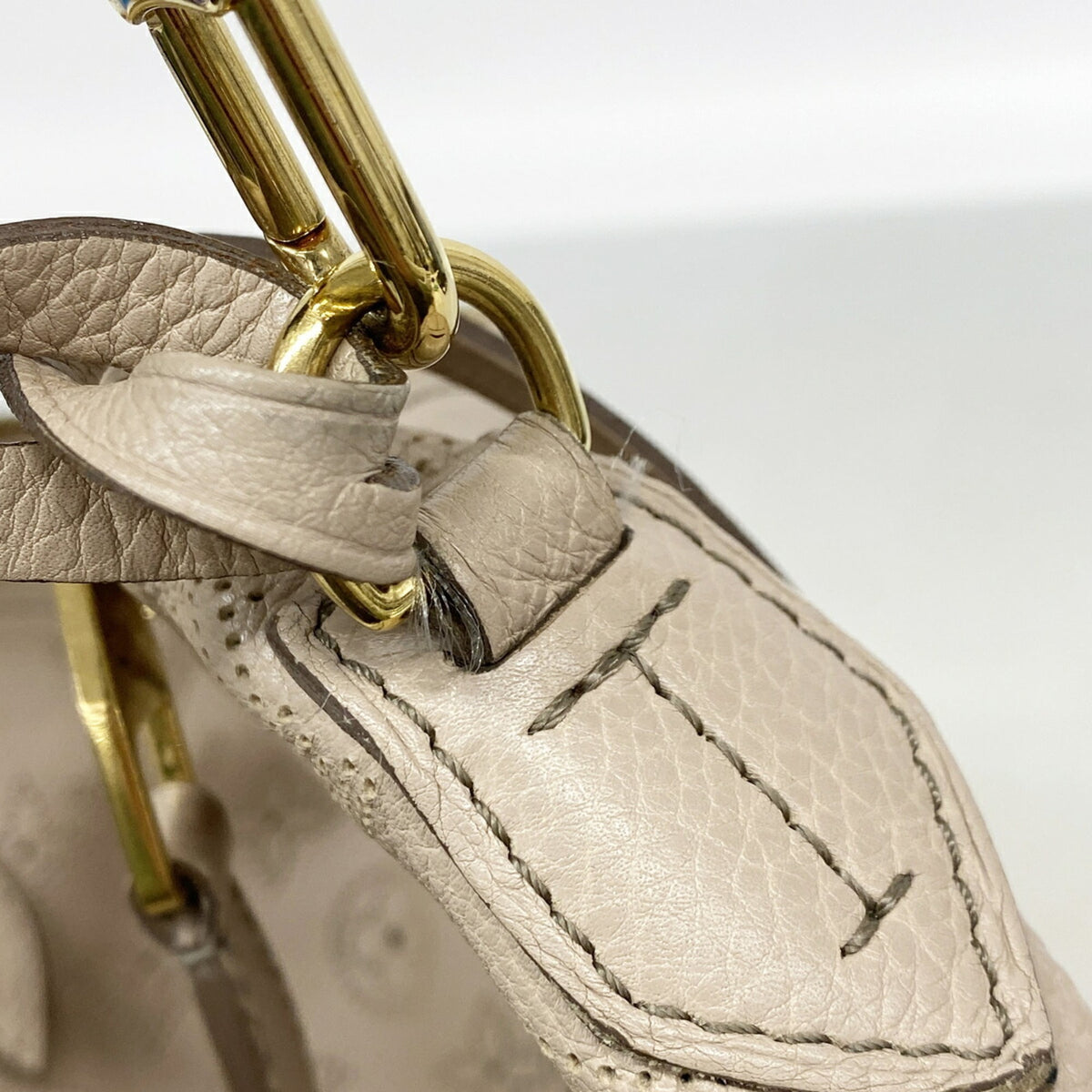 Louis Vuitton Sable Handbag (Pre-Owned)