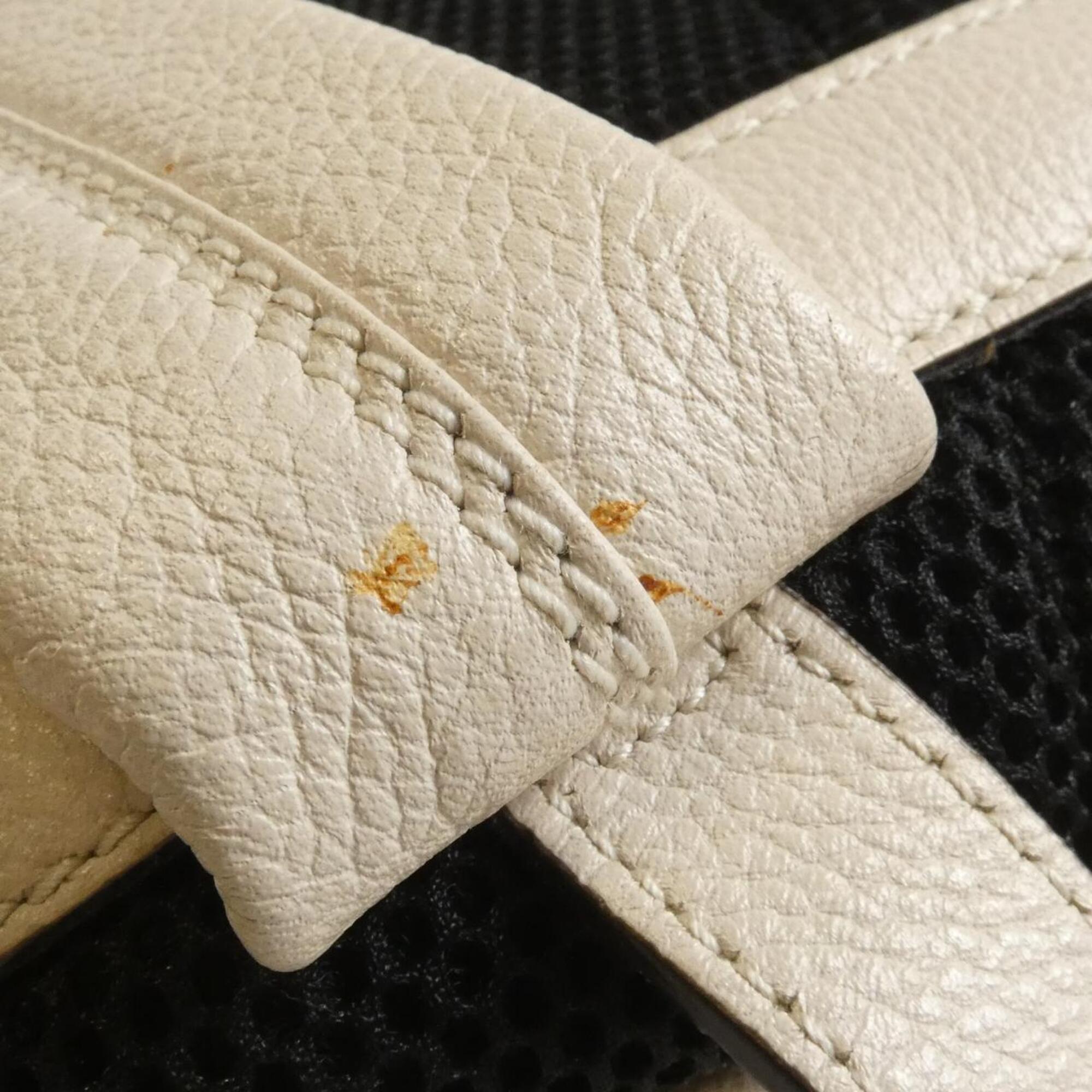 Gucci White Leather Backpack (Pre-Owned)