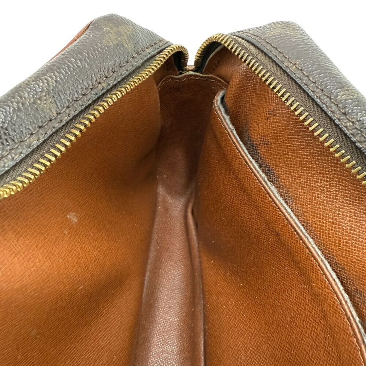 Louis Vuitton Brown Leather Clutch Bag (Pre-Owned)