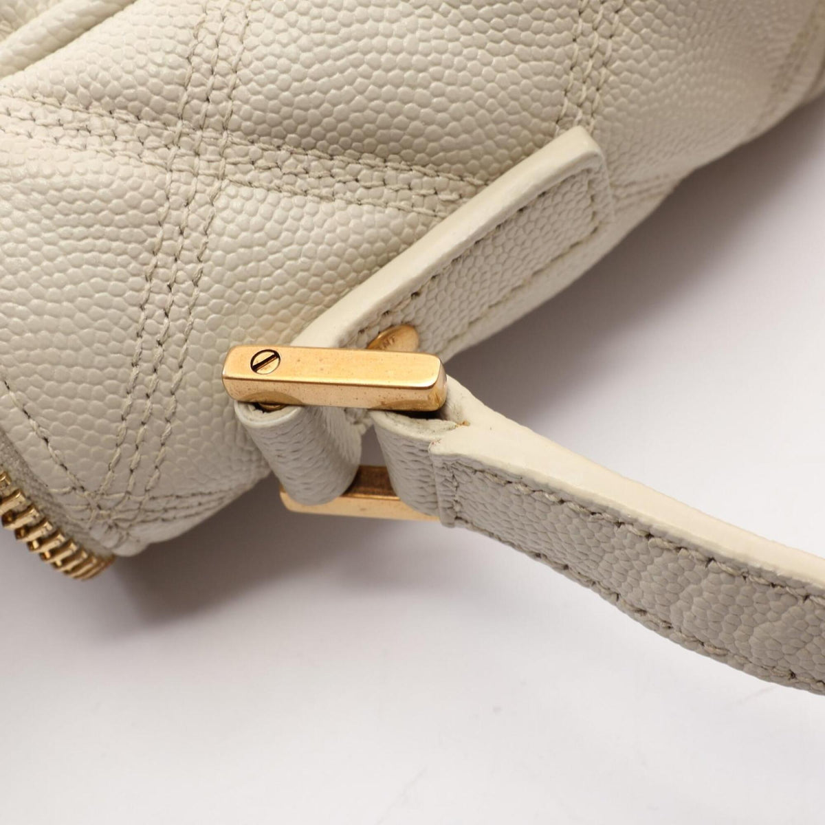 Yves Saint Laurent Ivory Leather Handbag Shoulder Bag (Pre-Owned)