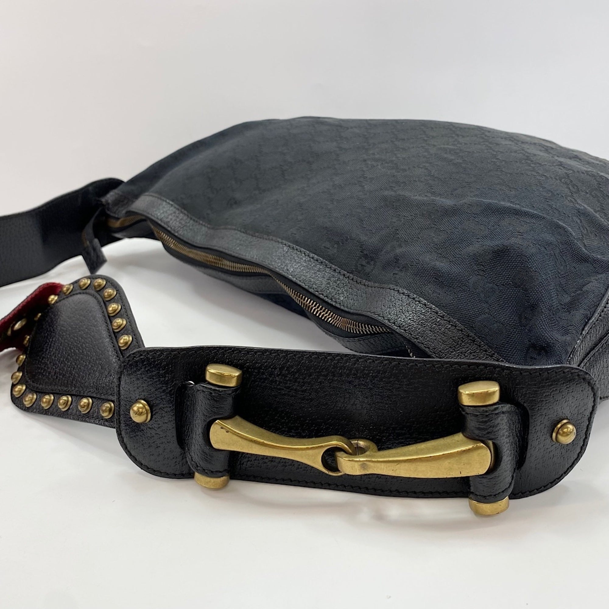 Gucci Black Shoulder Bag (Pre-Owned)