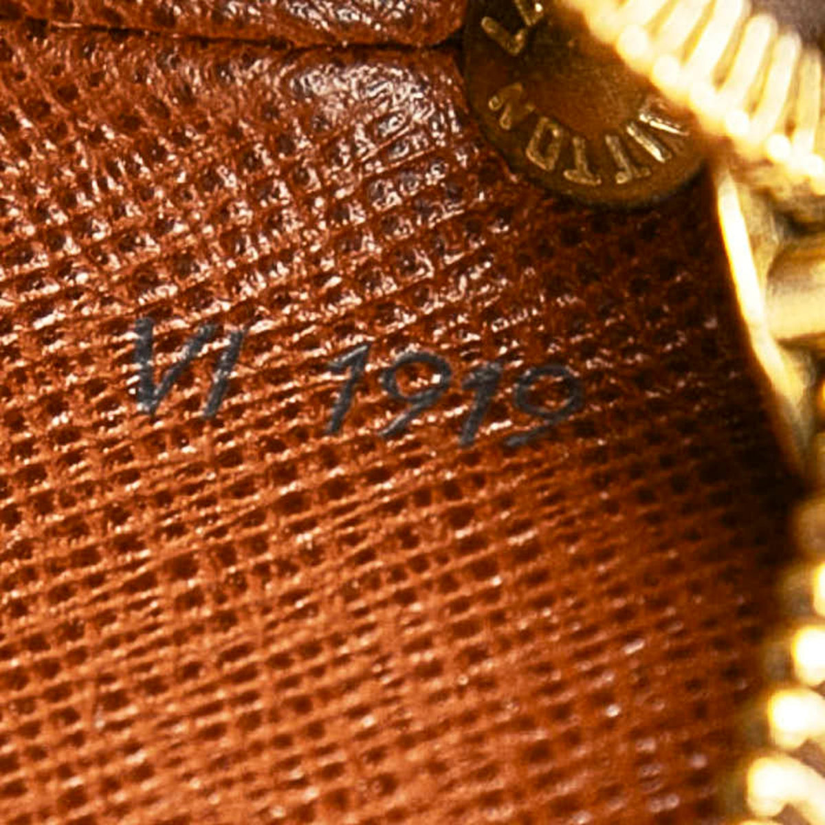 Louis Vuitton Brown Pvc Leather Shoulder Bag (Pre-Owned)