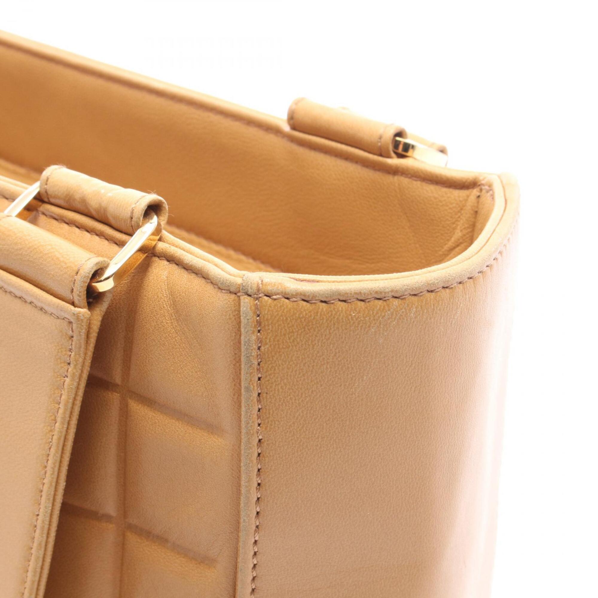 Chanel Beige Leather Handbag Tote Bag (Pre-Owned)