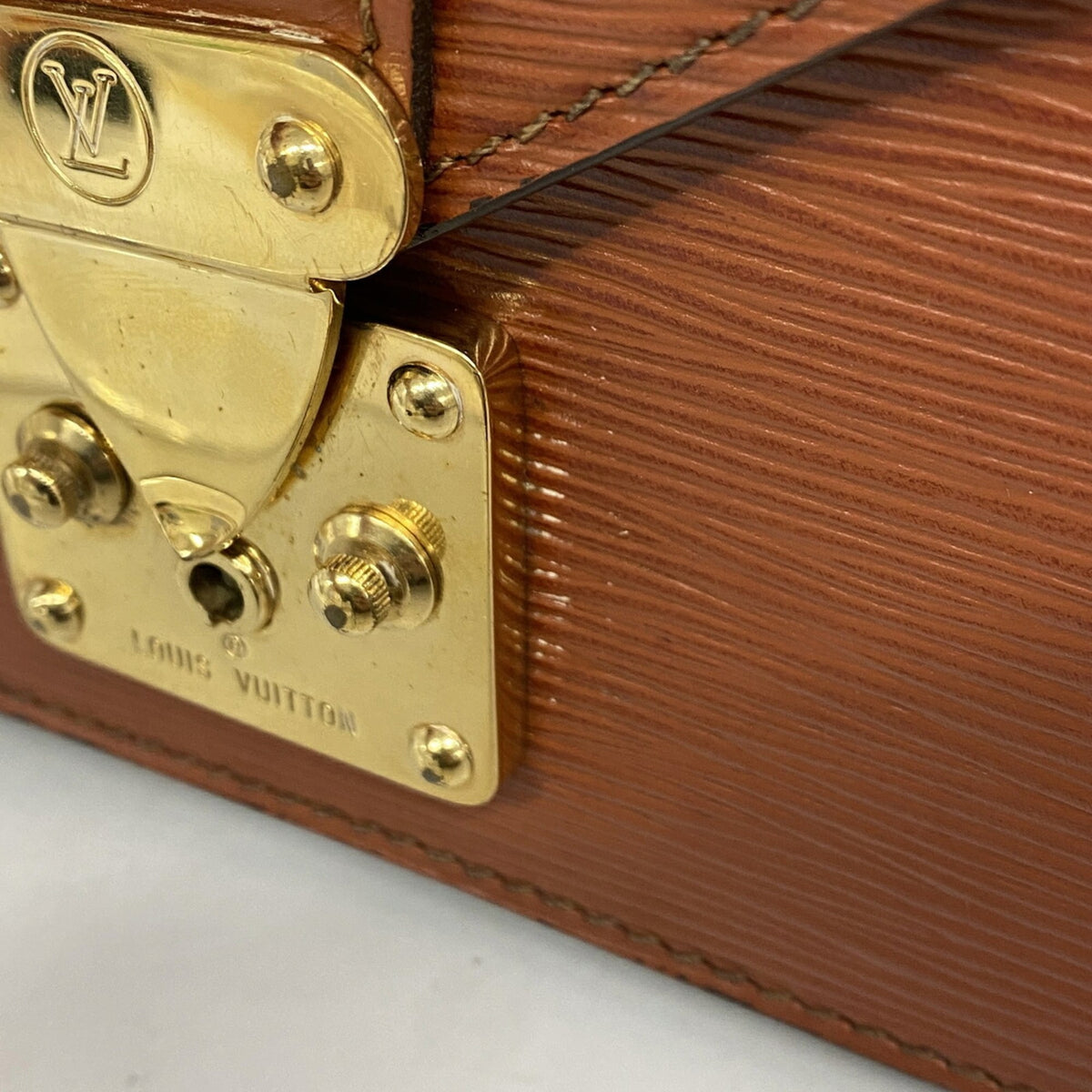 Louis Vuitton Kenyan Brown Clutch Bag (Pre-Owned)