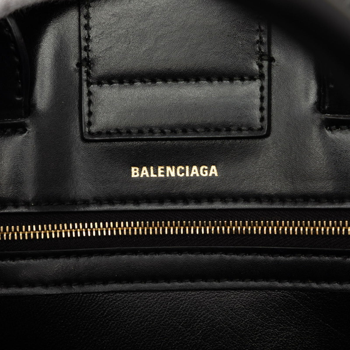 Balenciaga Black Leather Handbag Shoulder Bag (Pre-Owned)