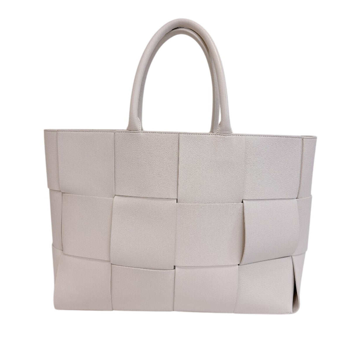 Bottega Veneta White Leather Shoulder Bag Tote Bag (Pre-Owned)