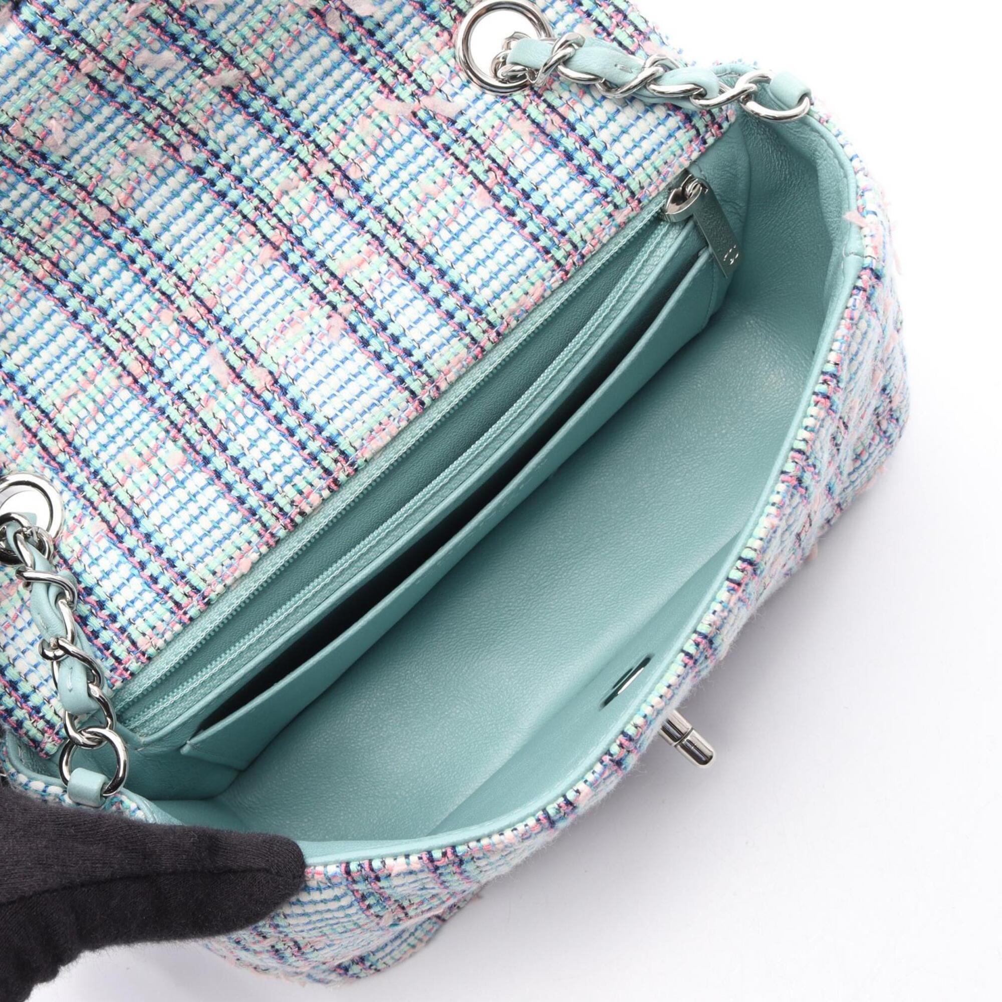Chanel Green Multi-Color Fabric Handbag Shoulder Bag (Pre-Owned)