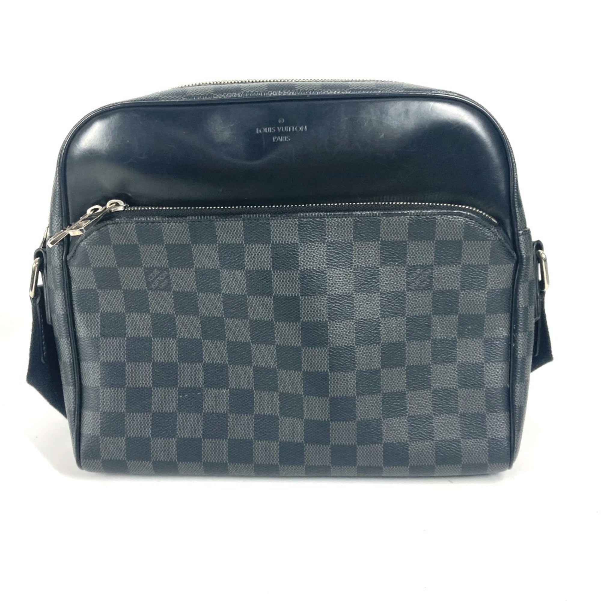 Louis Vuitton Damier Graphite Black Damier Graphite Messenger Bag Shoulder Bag (Pre-Owned)