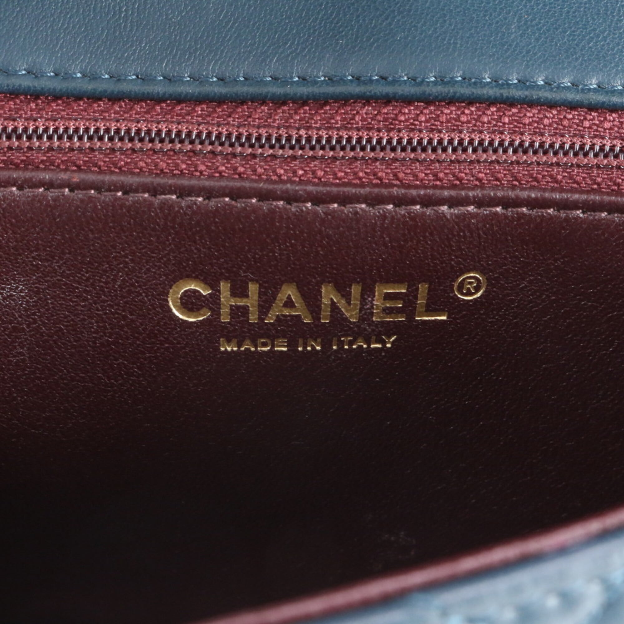 Chanel Dark Green Leather Shoulder Bag (Pre-Owned)